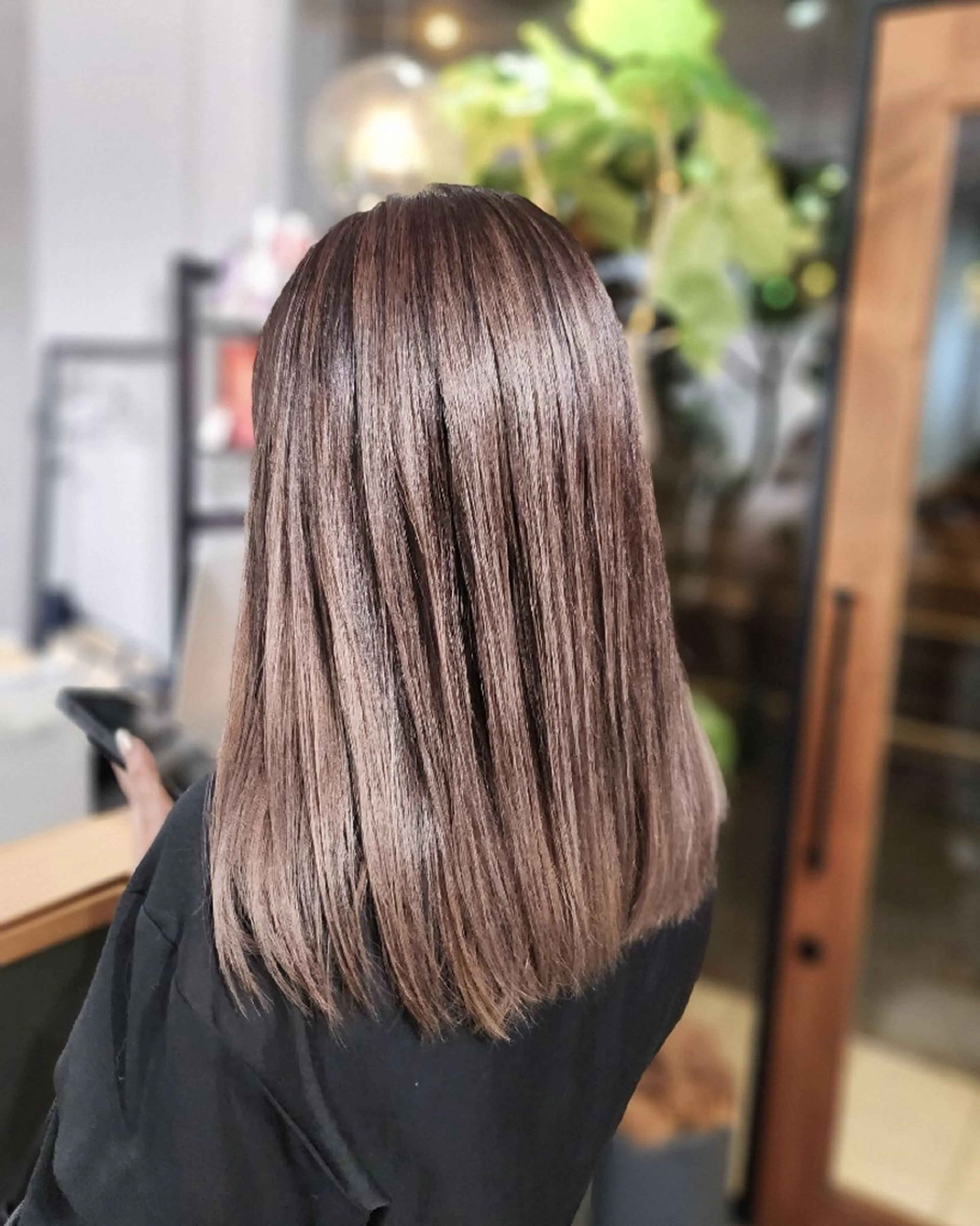 セミロング カラー 金田 拓也のヘアスタイル