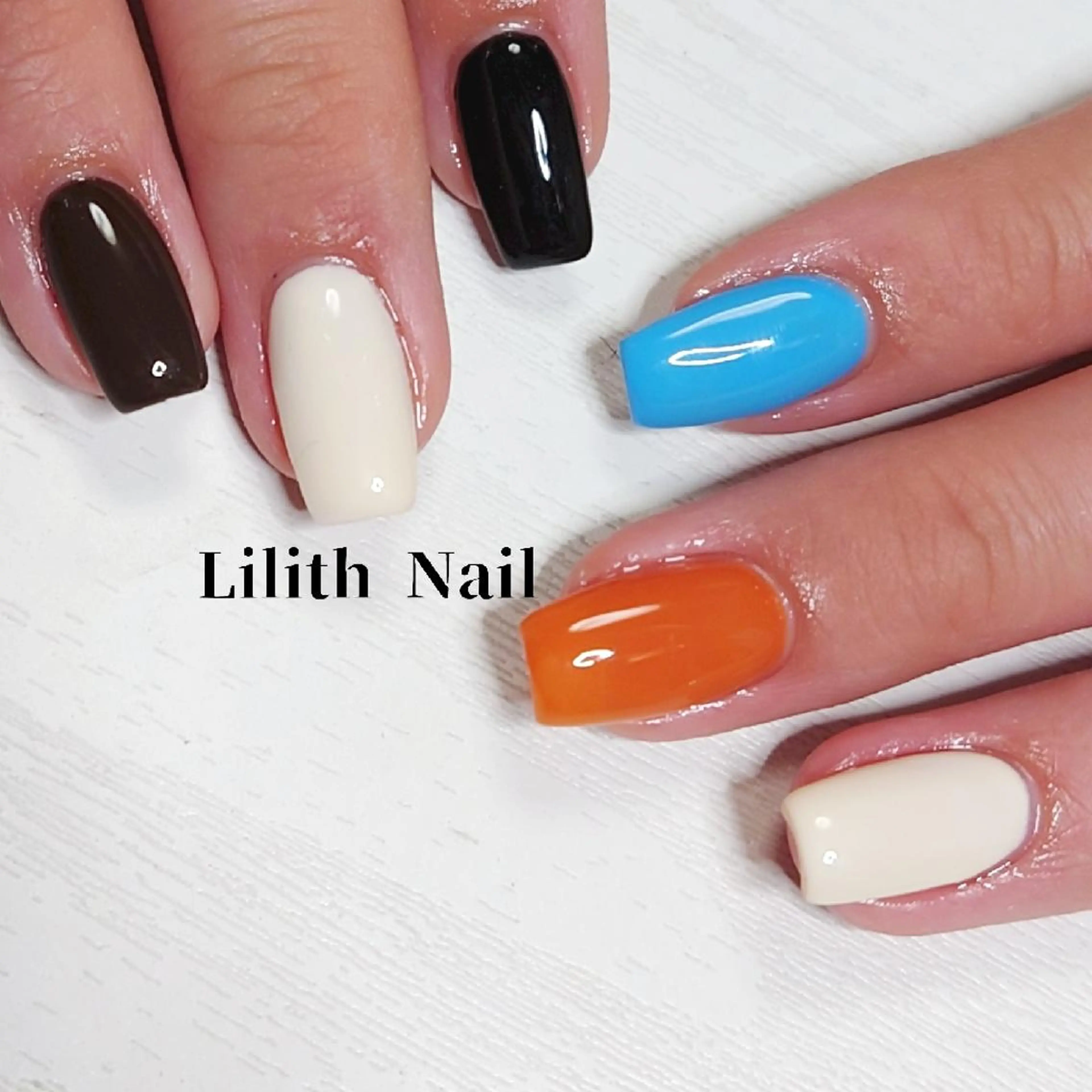 ネイル ワンカラーネイル 春ネイル スクエアネイル 冬ネイル ハンドネイル Lilith Nailのネイルデザイン