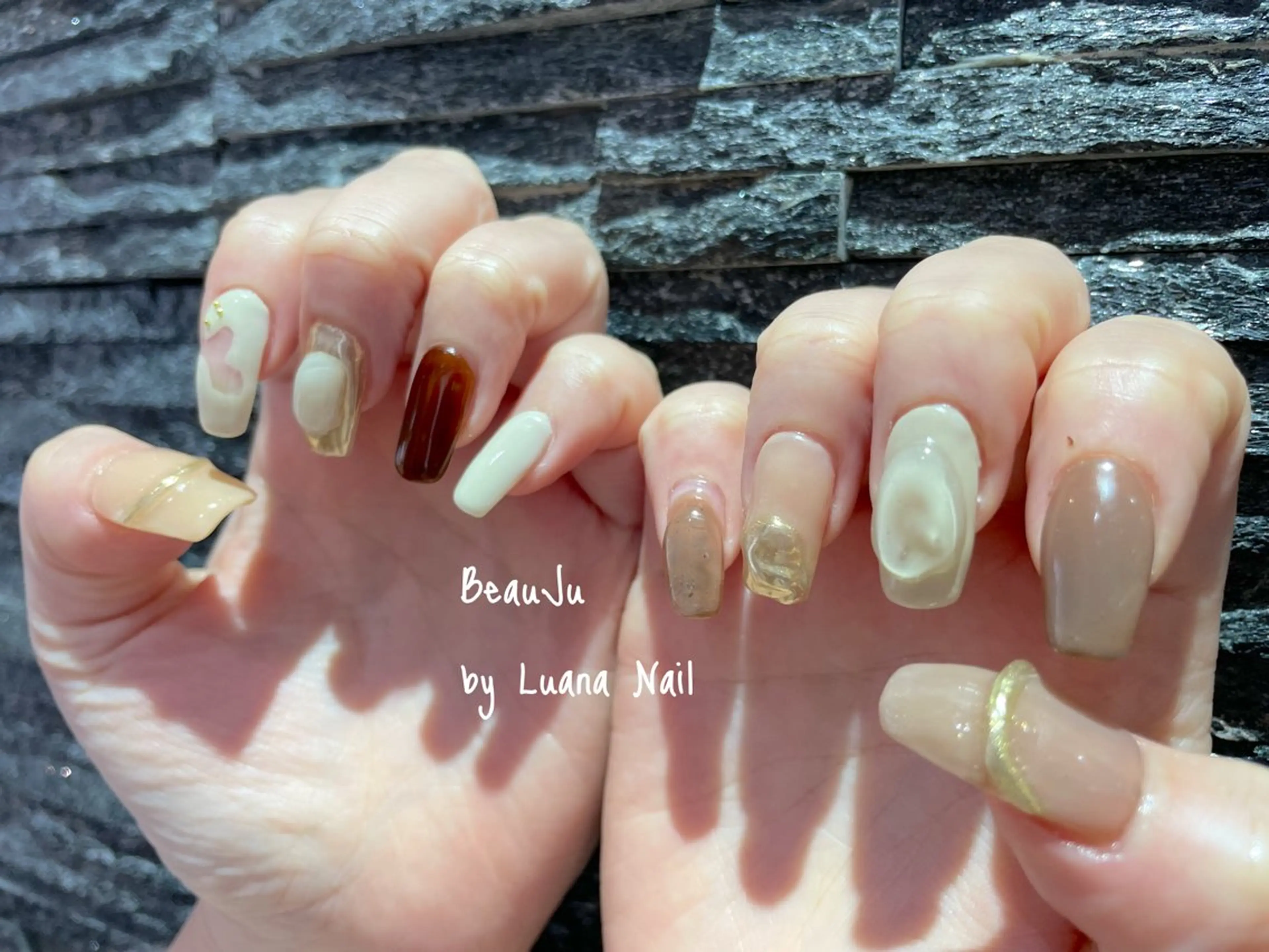 ネイル ミラーネイル ハンドネイル BeauJu by Luana Nailのネイルデザイン