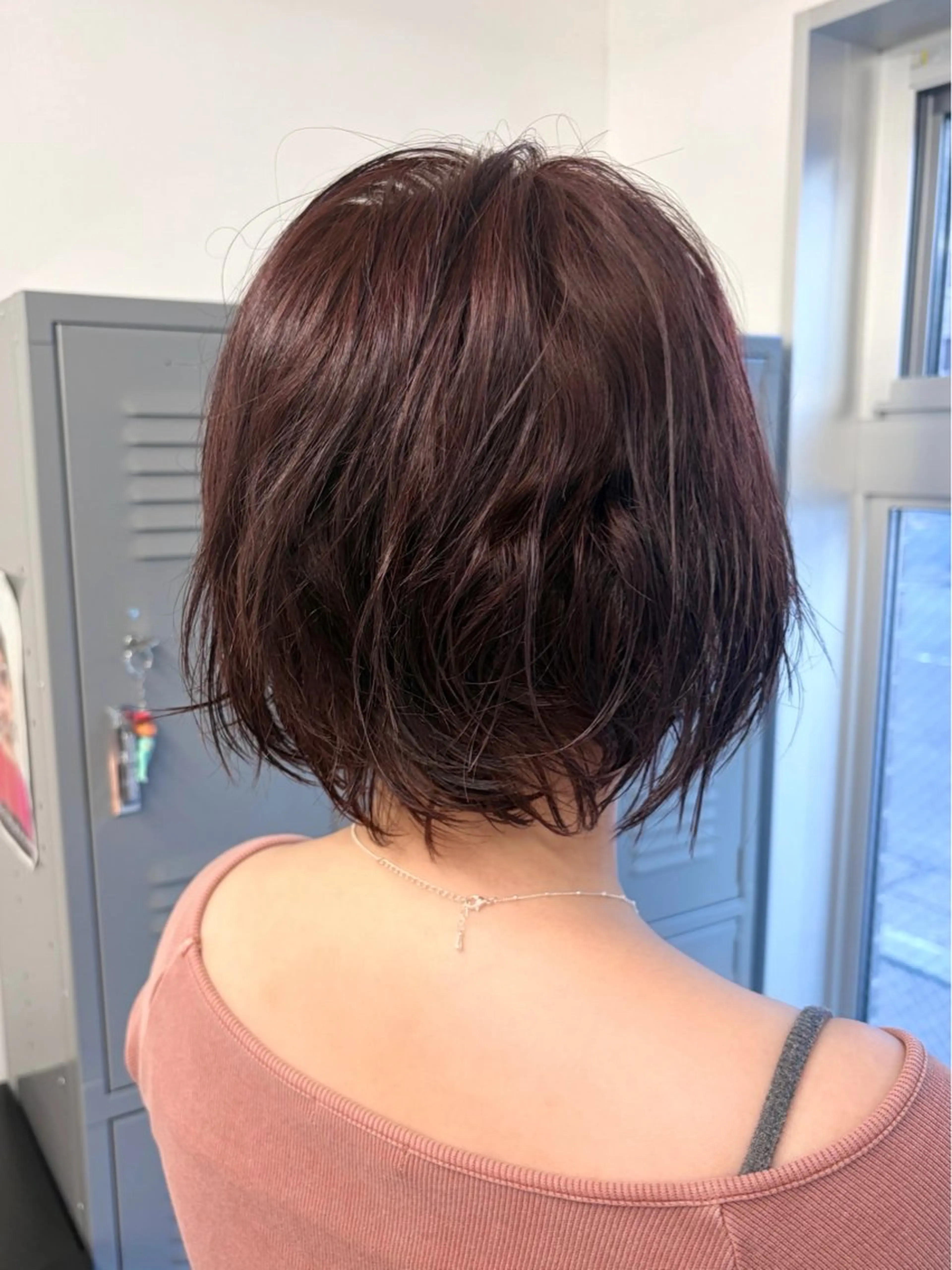 ショート カラー ブリーチ ブリーチなしカラー ピンクカラー ピンクパープル パープルカラー ヘアカラー トリートメント cana 札幌レイヤーカットのヘアスタイル