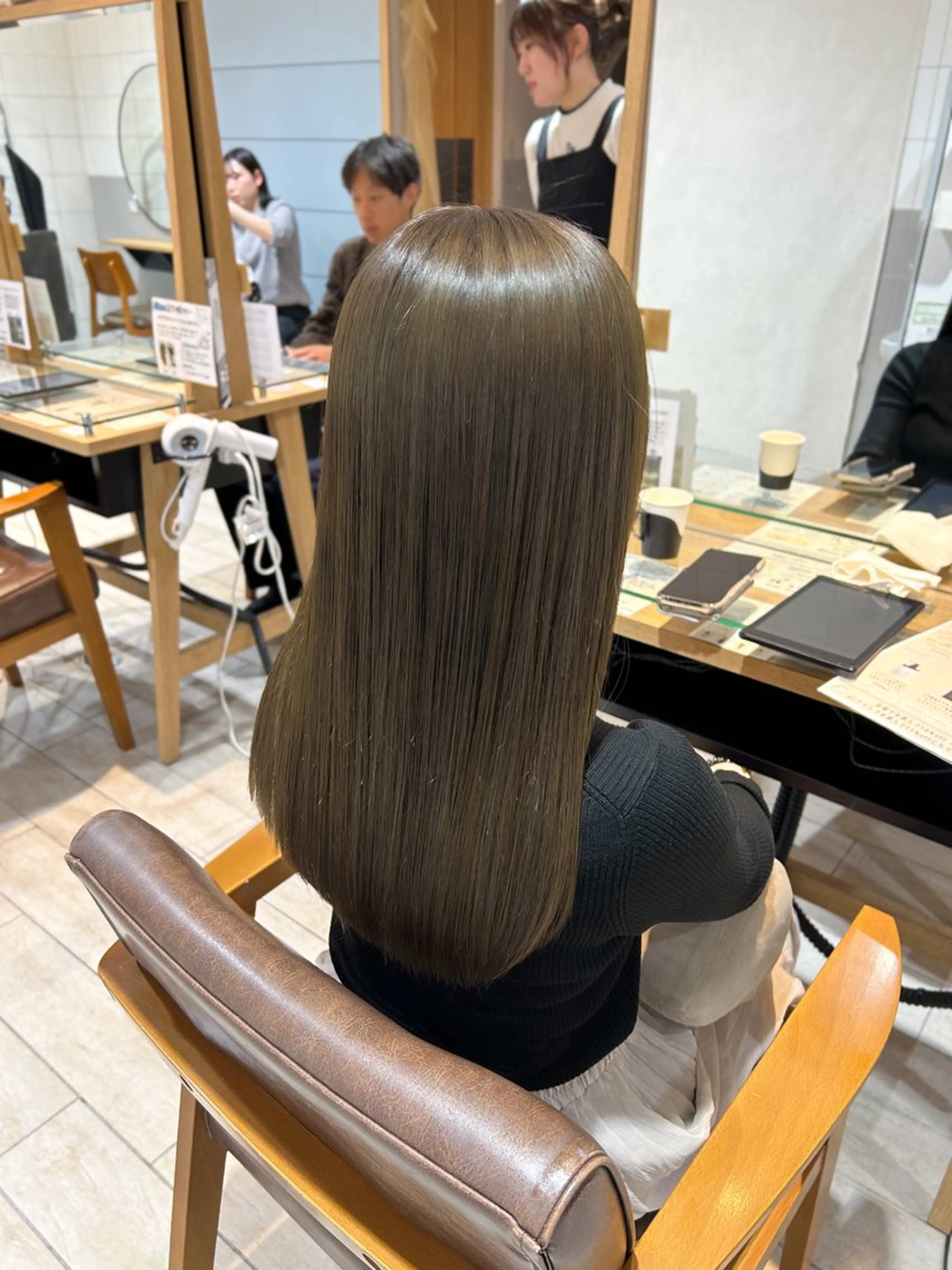 セミロング カラー カット ヘアカラー トリートメント Ami 🕊✨のヘアスタイル