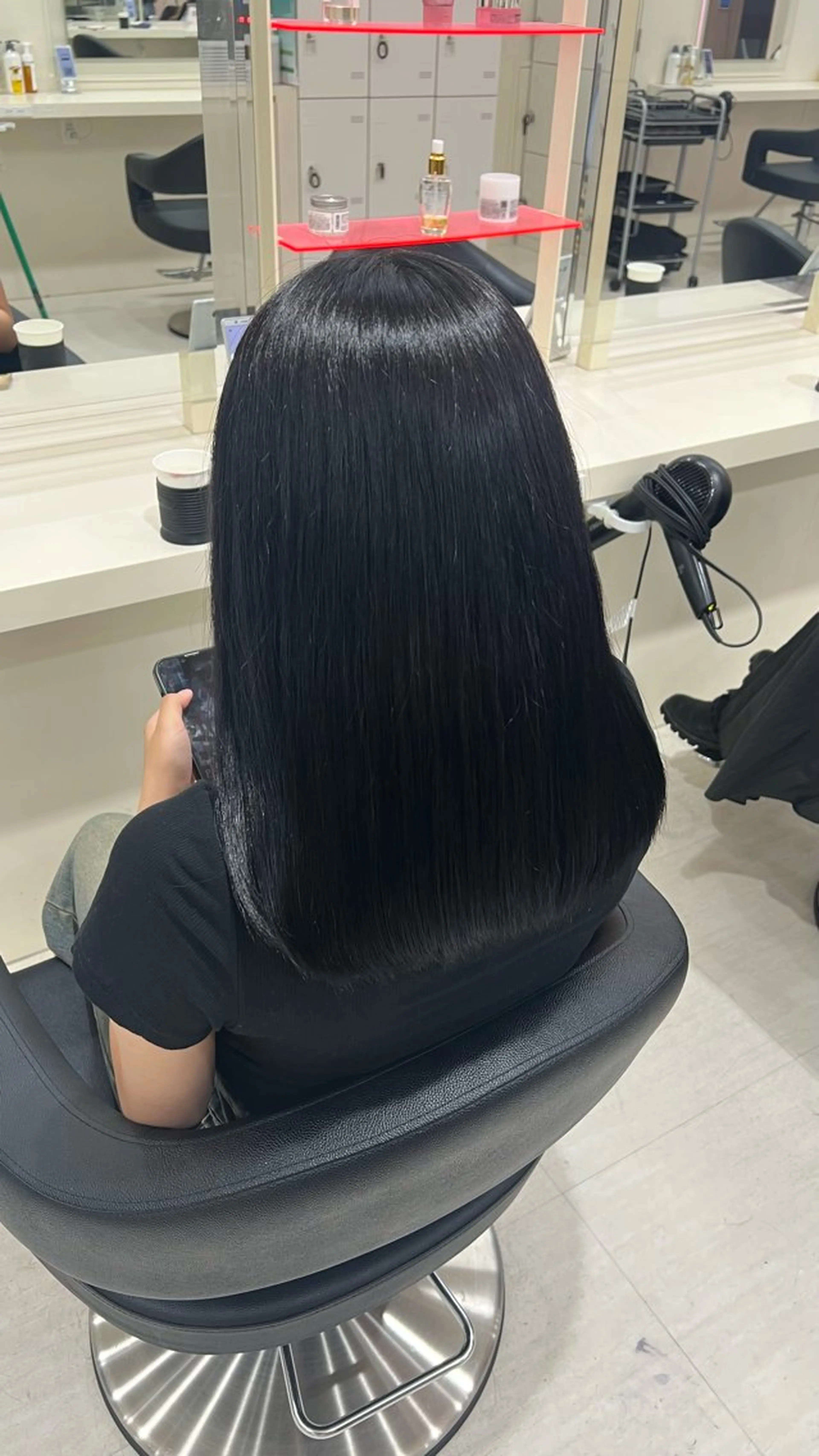 ミディアム カラー ヘアアレンジ 韓国レイヤー＆ピンク 艶髪🩶maikoのヘアスタイル