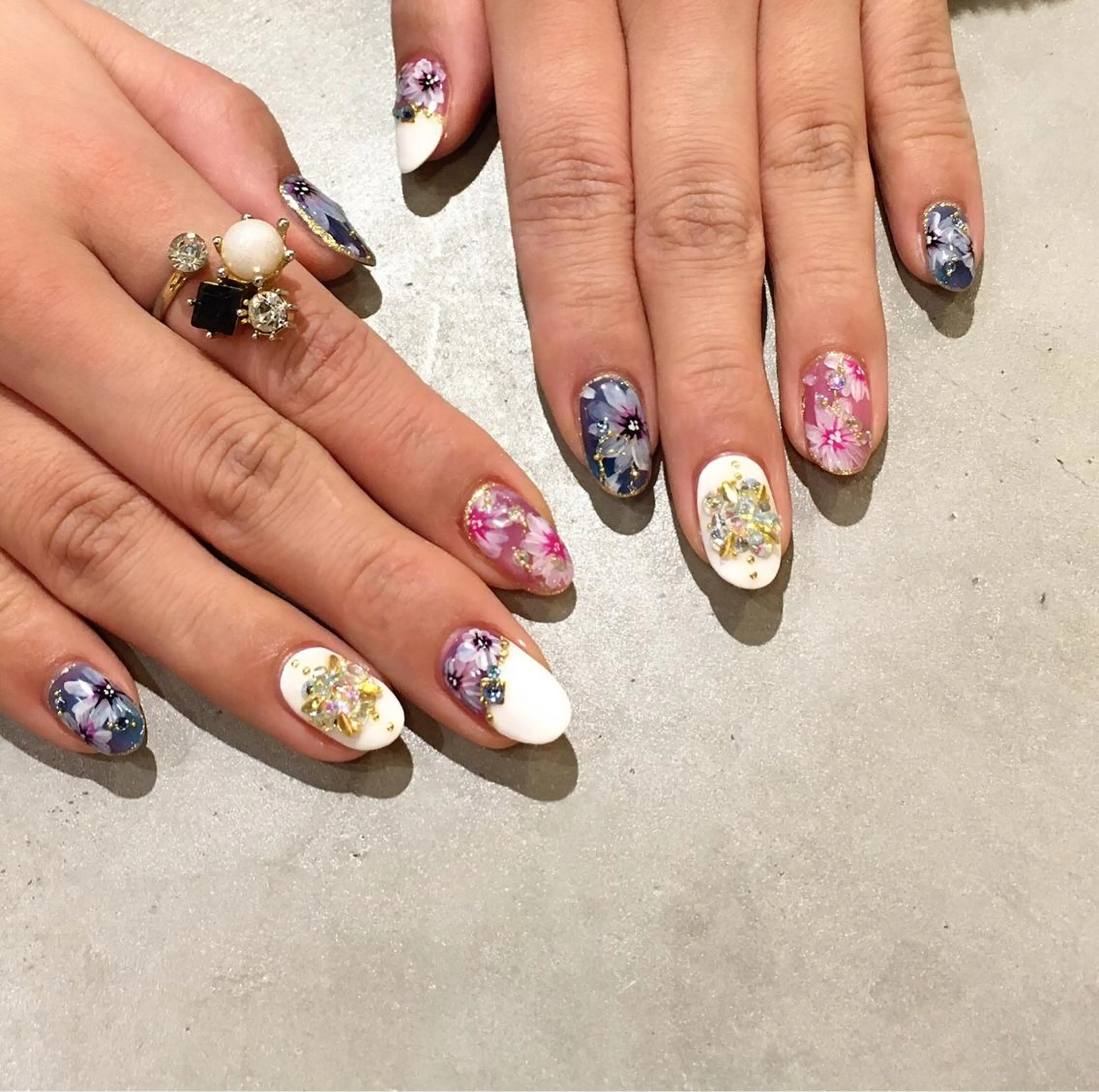 ネイル アートネイル フラワーネイル ジェルネイル 持ち込み ハンドネイル nail salon Soeurのネイルデザイン