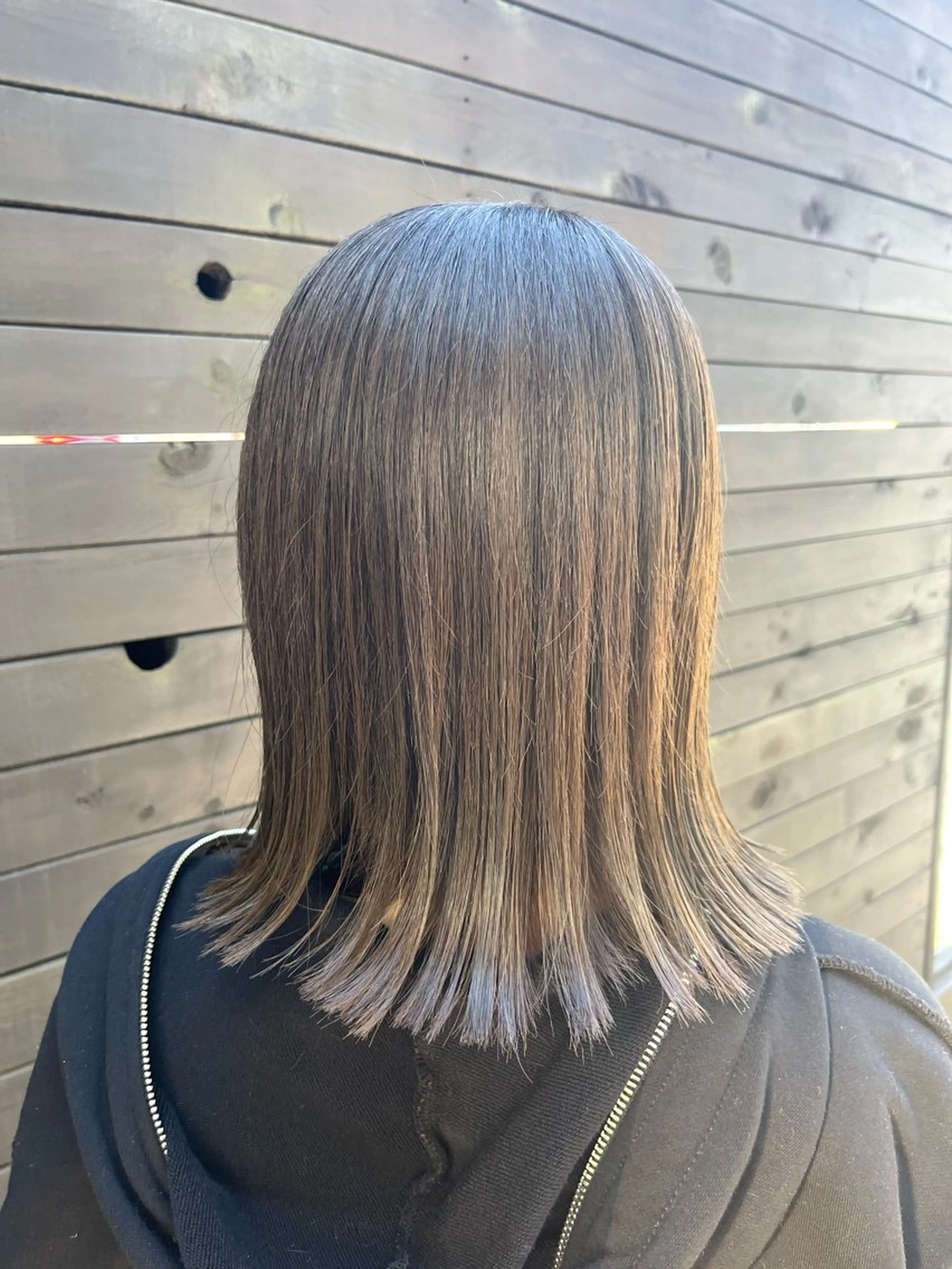 ミディアム 長南 やよいのヘアスタイル