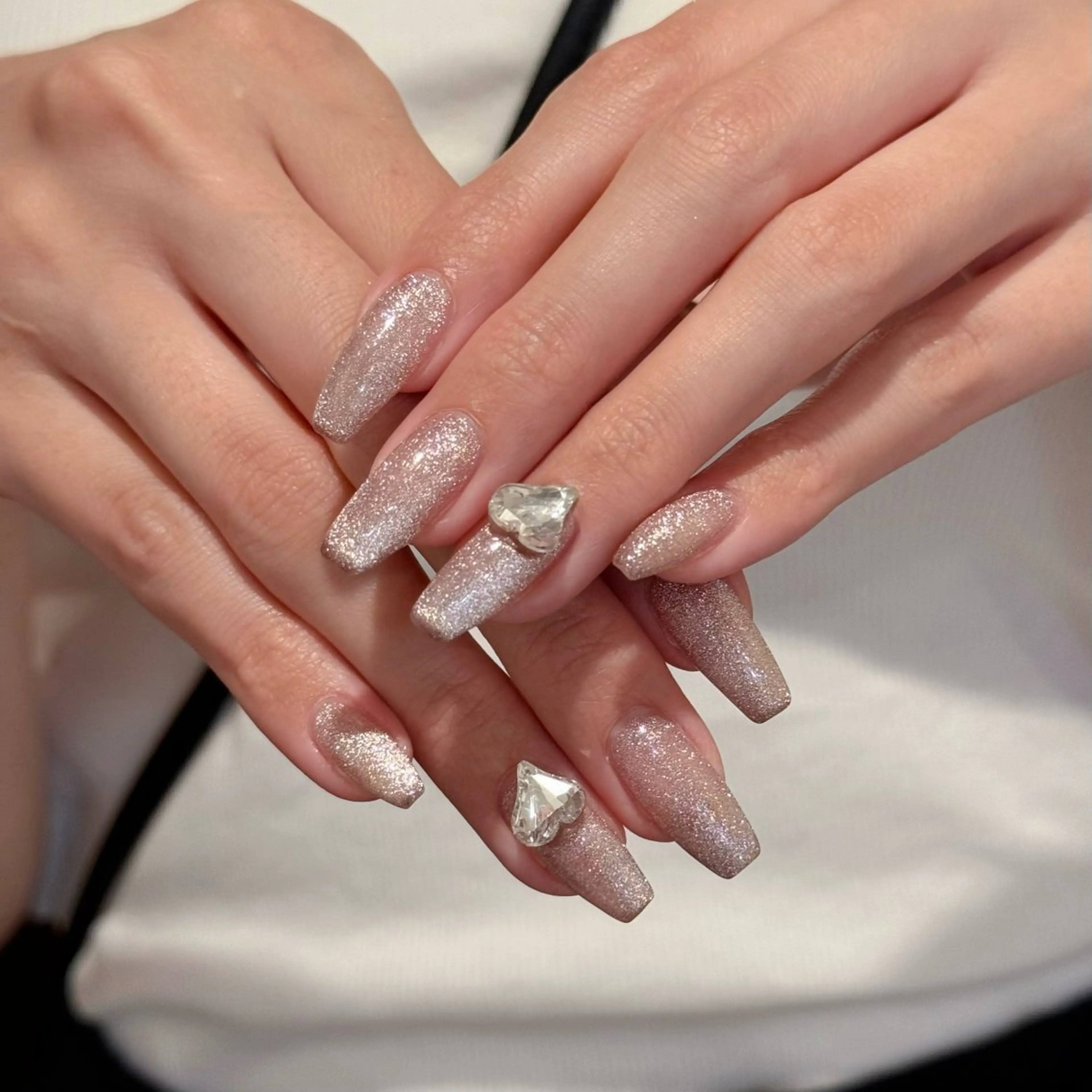 ネイル キラキラネイル マグネットネイル オフィスネイル ワンホンネイル nailsalon ChuColaのネイルデザイン