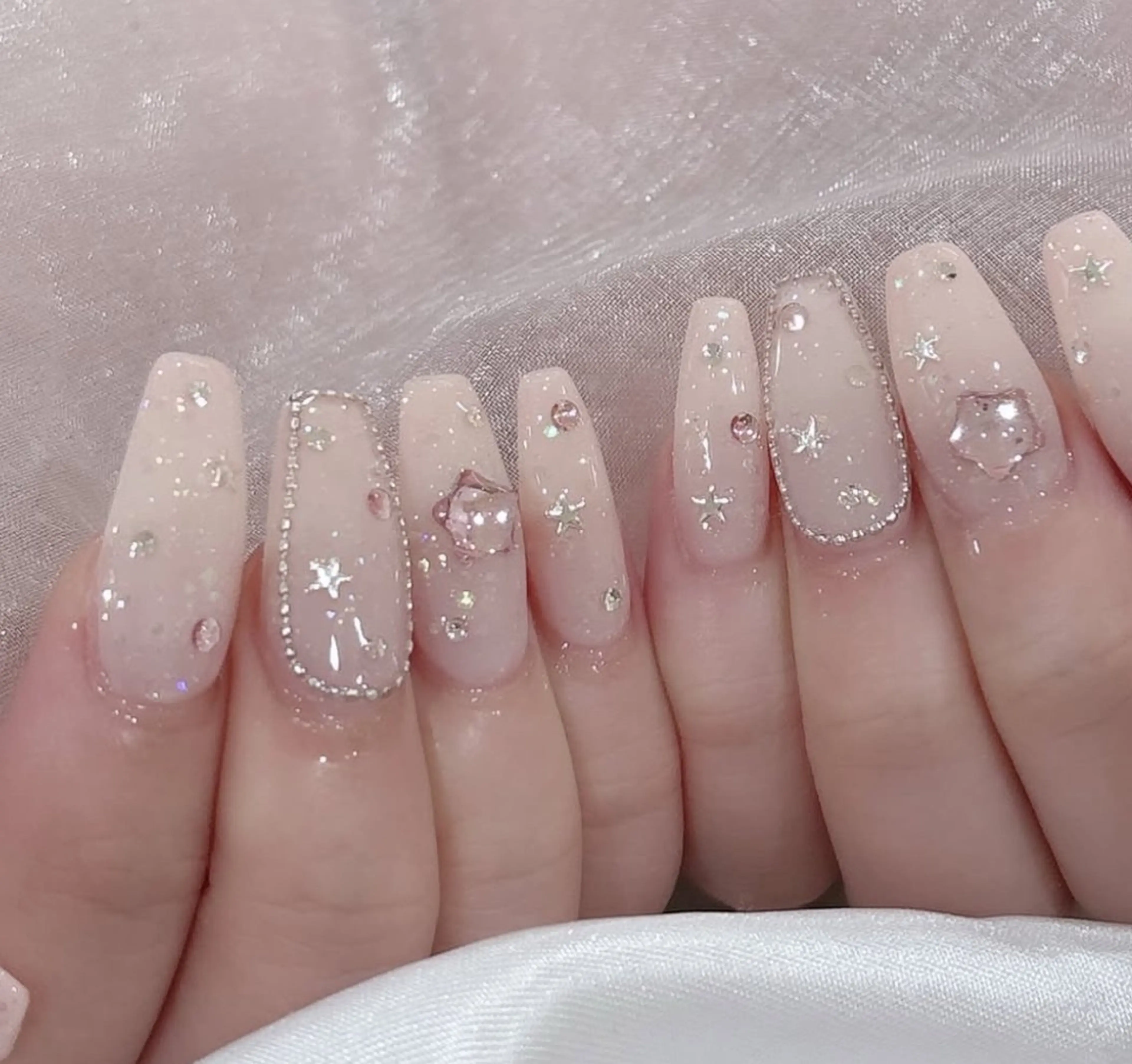 ネイル アートネイル フレンチネイル ジェルネイル キラキラネイル ニュアンスネイル ハンドネイル Ryunail所属・Ryu Nail NekoChanのネイルデザイン