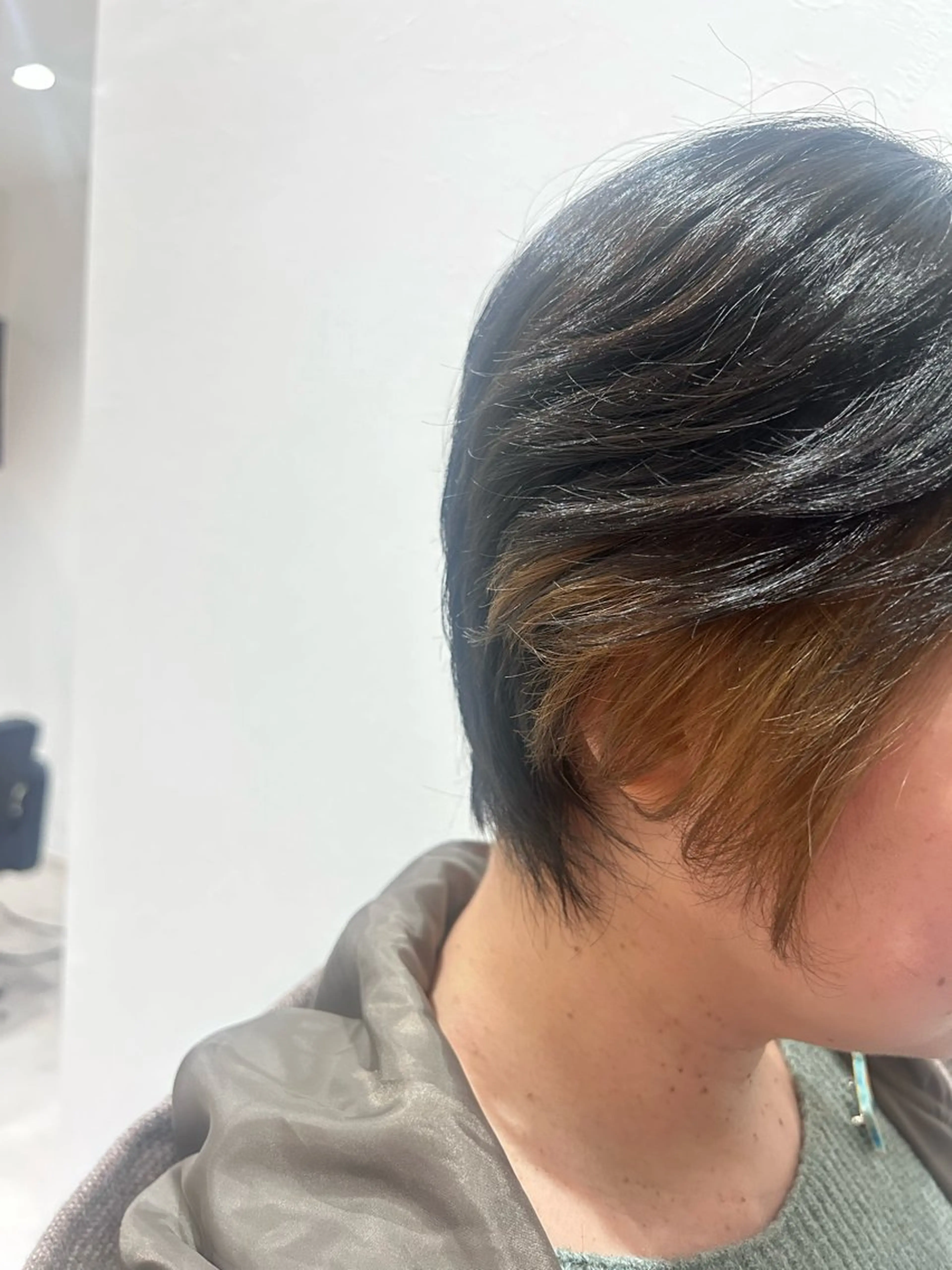 ショート カラー イヤリングカラー 金沢美容室 KUSHUKAのヘアスタイル