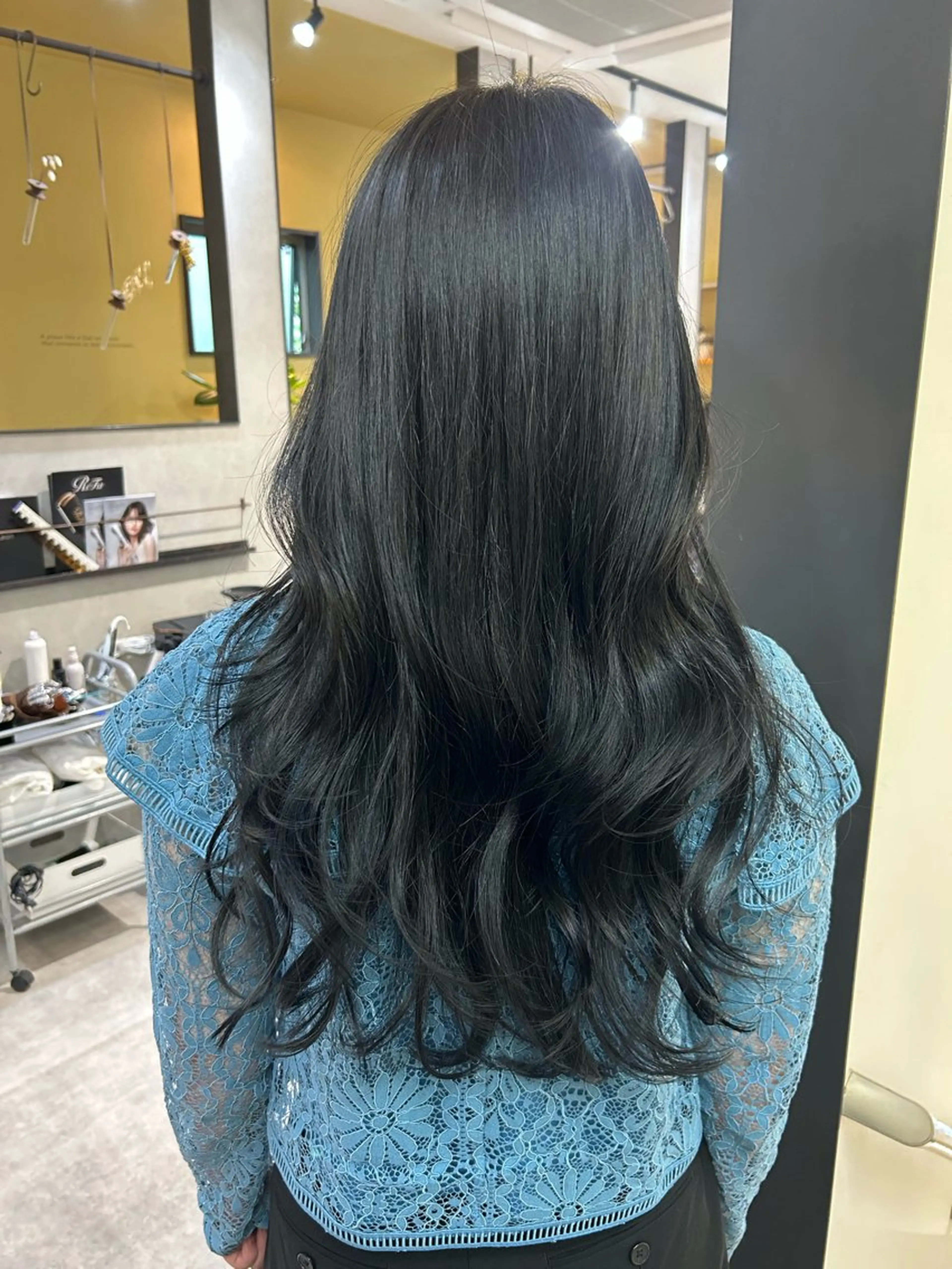 ロング パーマ カット ヘアカラー トリートメント hub hair レイヤー/透明感のヘアスタイル