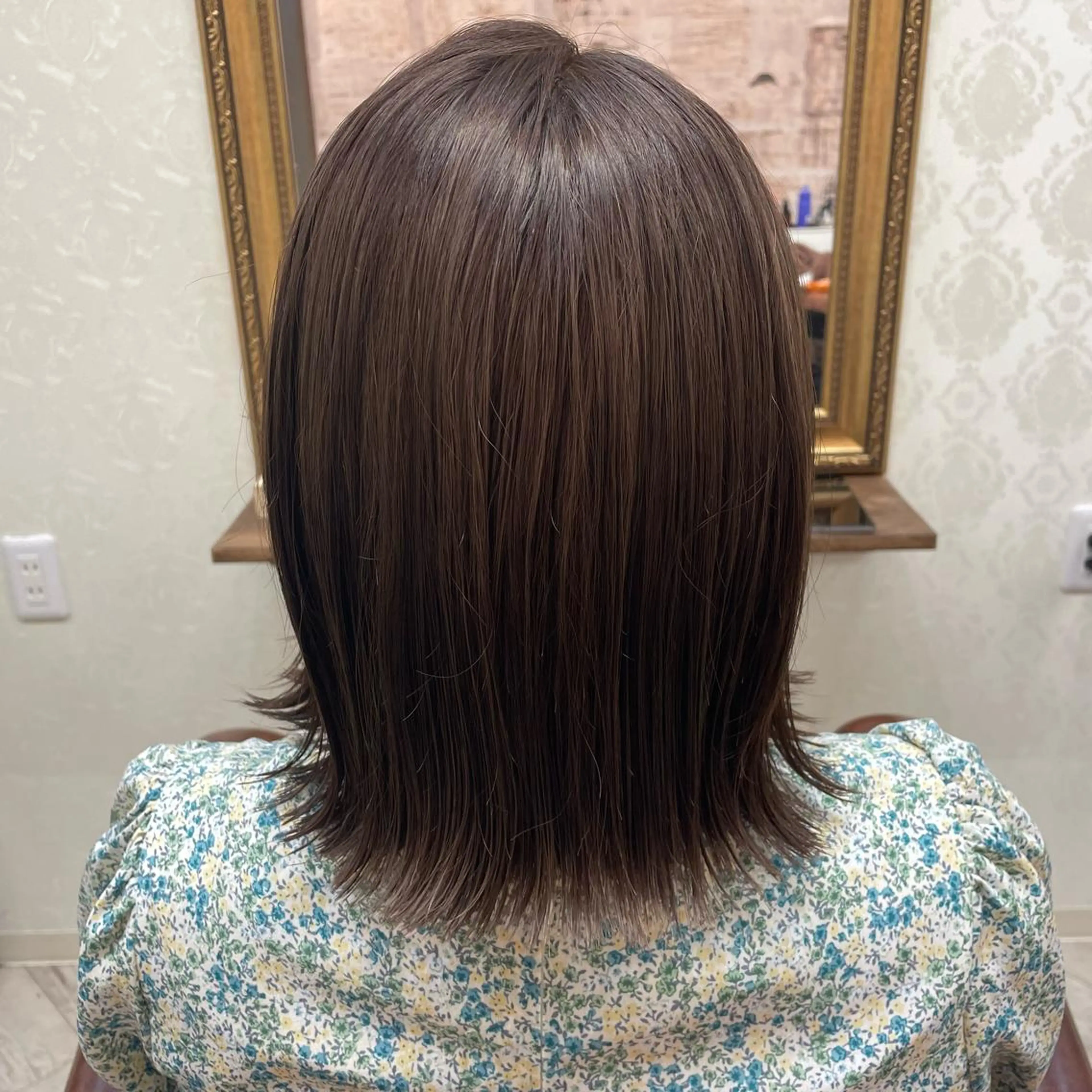 ミディアム 切りっぱなしボブ ボブ カット ヘアカラー erina💖 CLUTCH天王寺のヘアスタイル