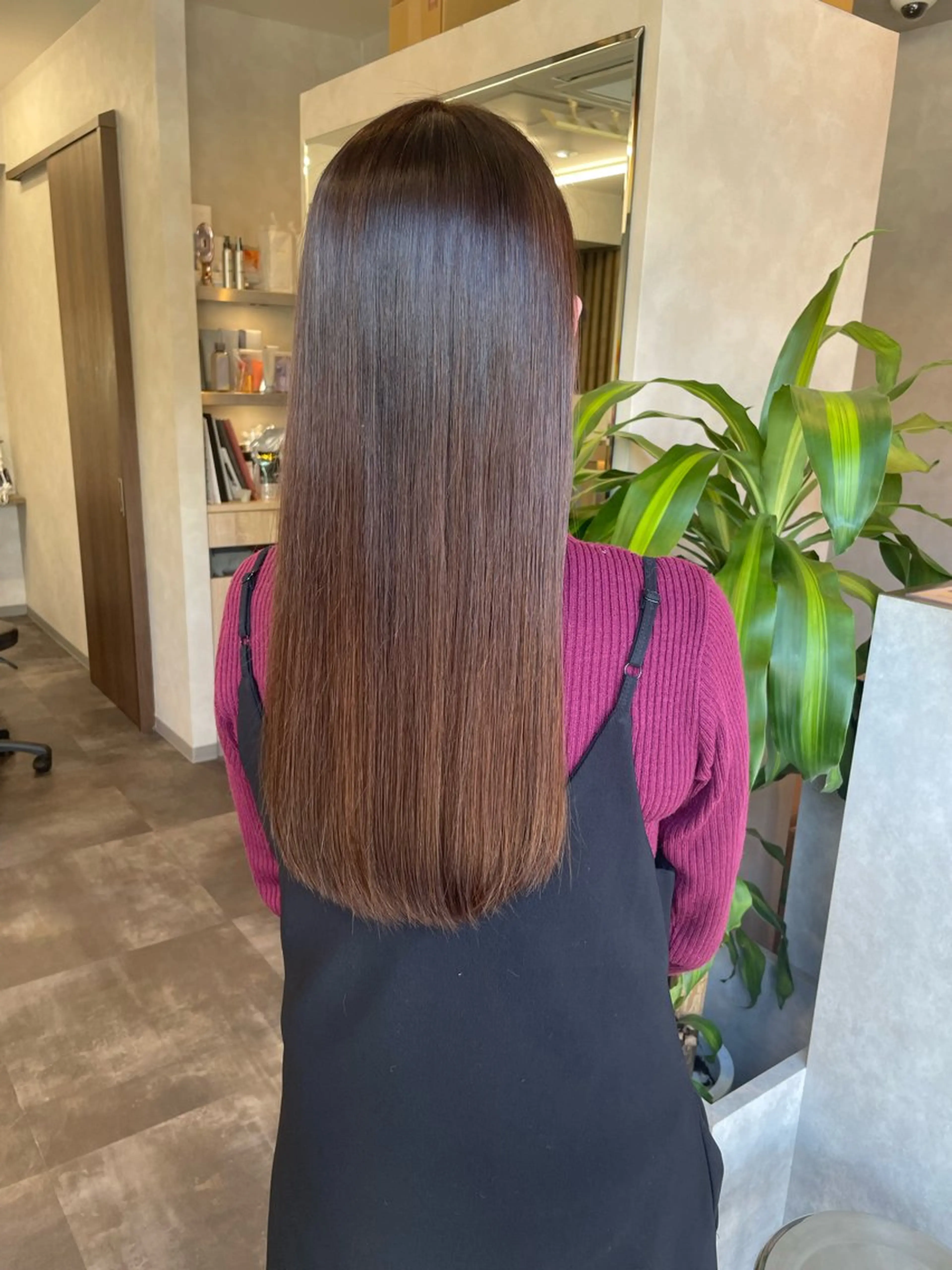 ロング カット 縮毛矯正 【髪質改善】 【酸性ストレート】のヘアスタイル