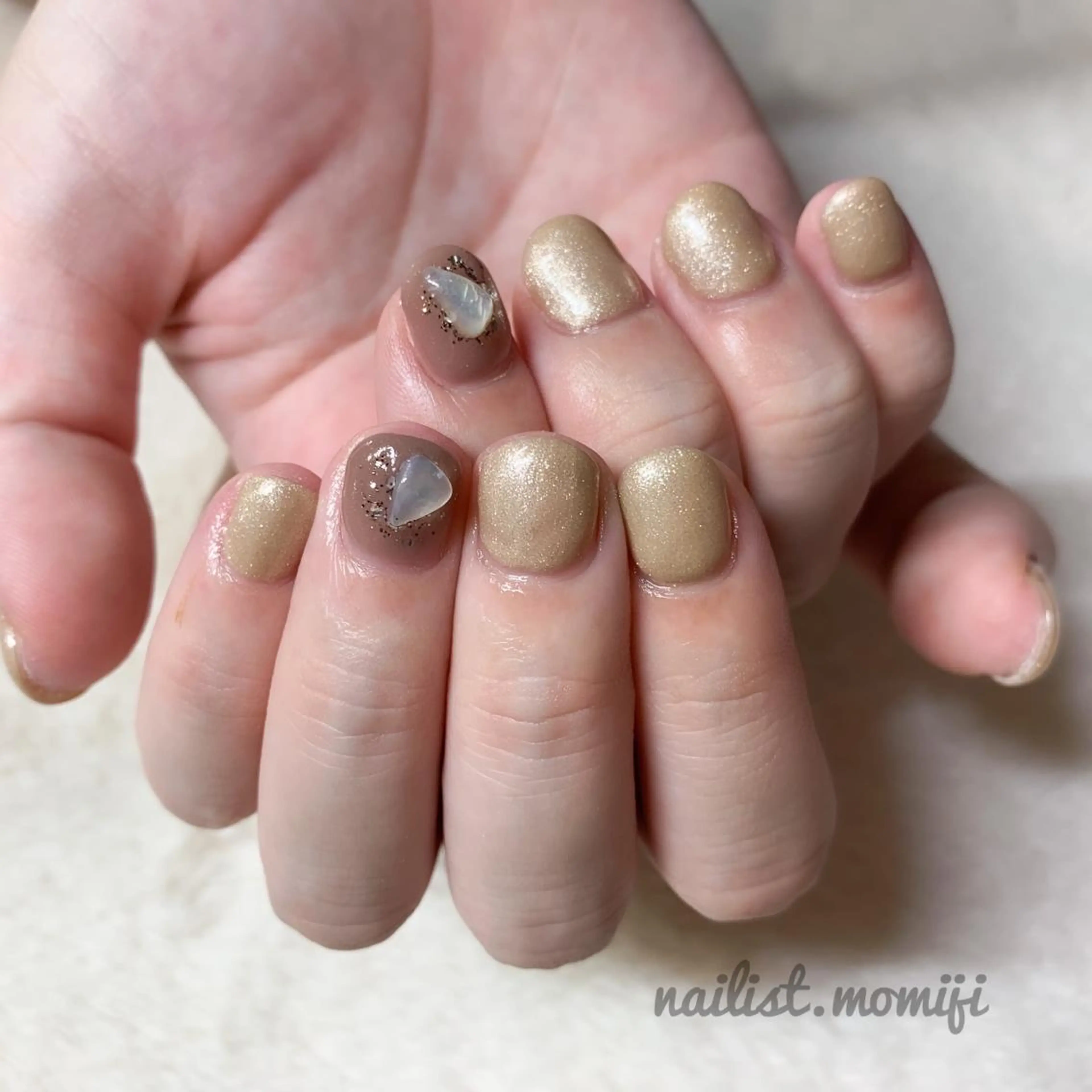 ネイル キラキラネイル ストーンネイル nailist_ momijiのネイルデザイン