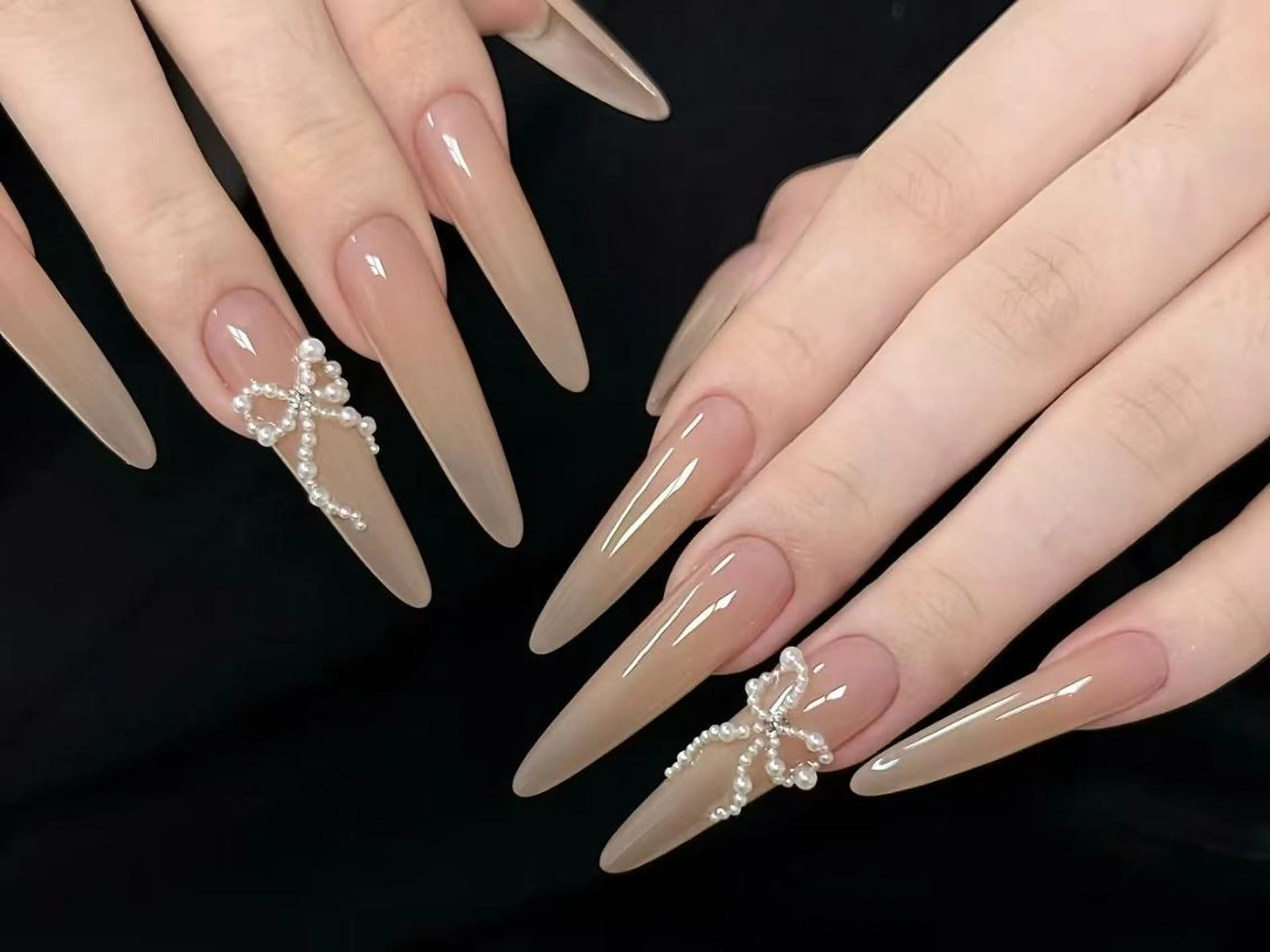 ネイル 桜ネイル ジェルネイル 韓国ネイル マグネットネイル パラジェル ハンドネイル ハンドケア 🎀Sense Nail渋谷店🎀のネイルデザイン