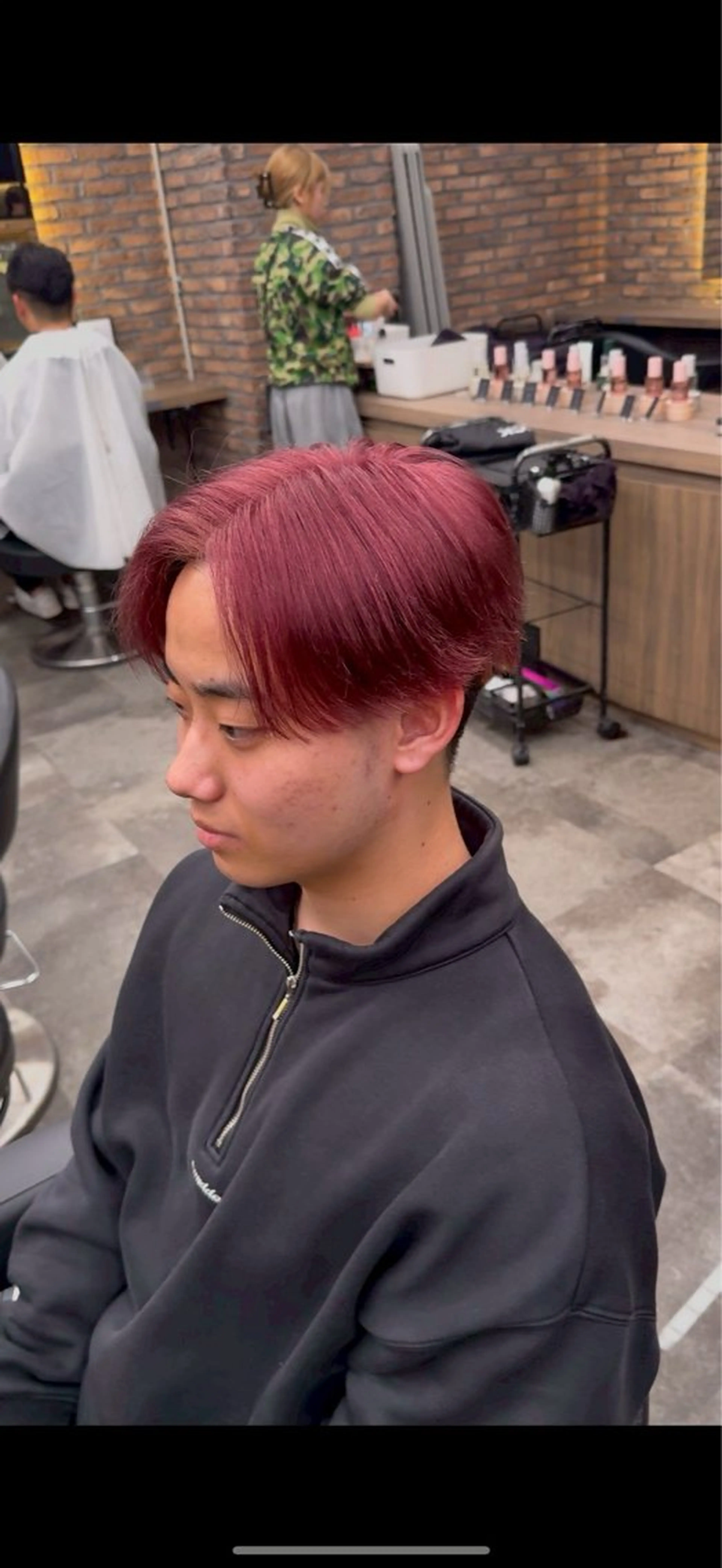 ミディアム カラー メンズ レッドカラー 三浦 洋斗のヘアスタイル