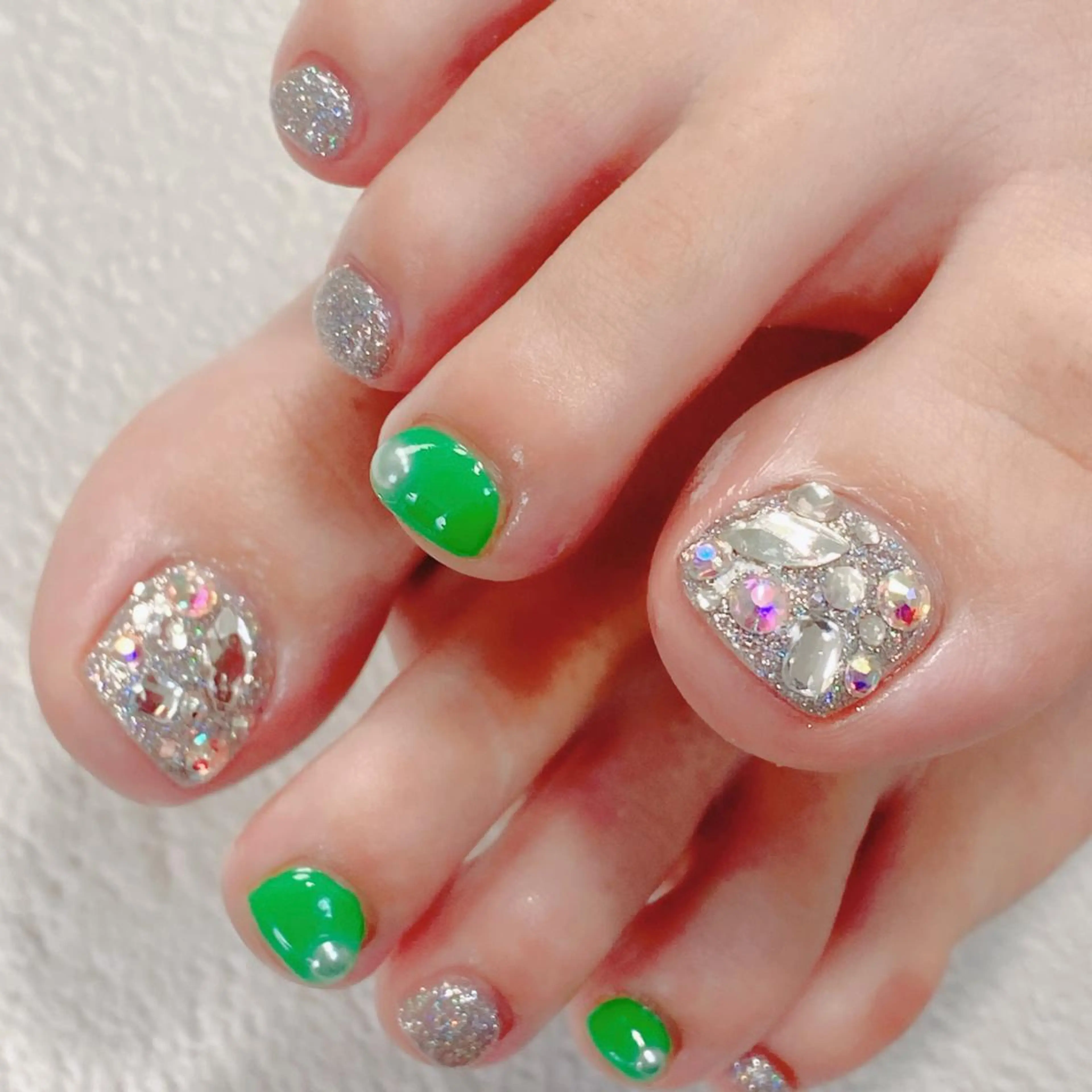 ネイル 大人キレイ 𝑁𝑖𝑥𝑖𝑠のネイルデザイン