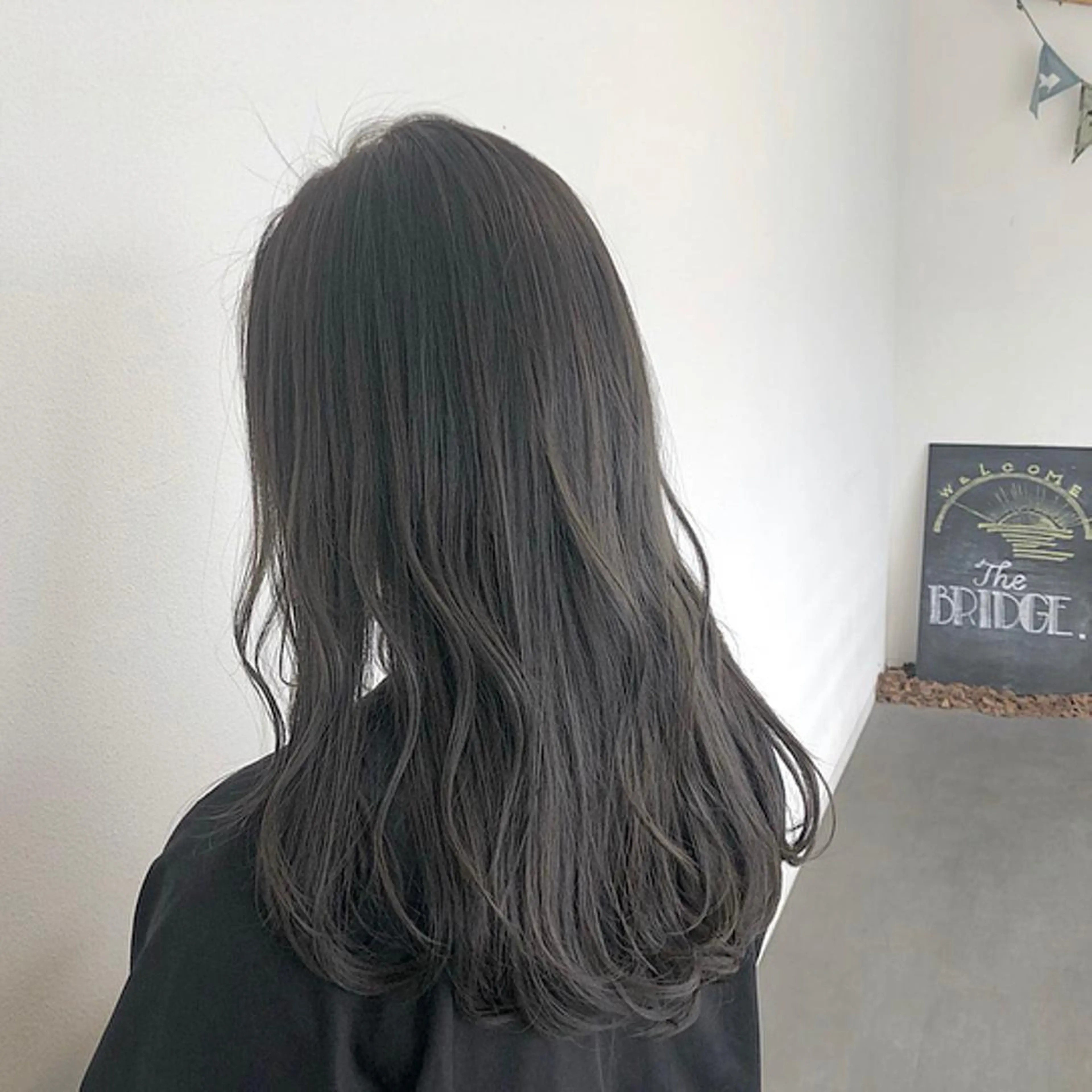 セミロング カラー GPIP 近藤沙樹のヘアスタイル