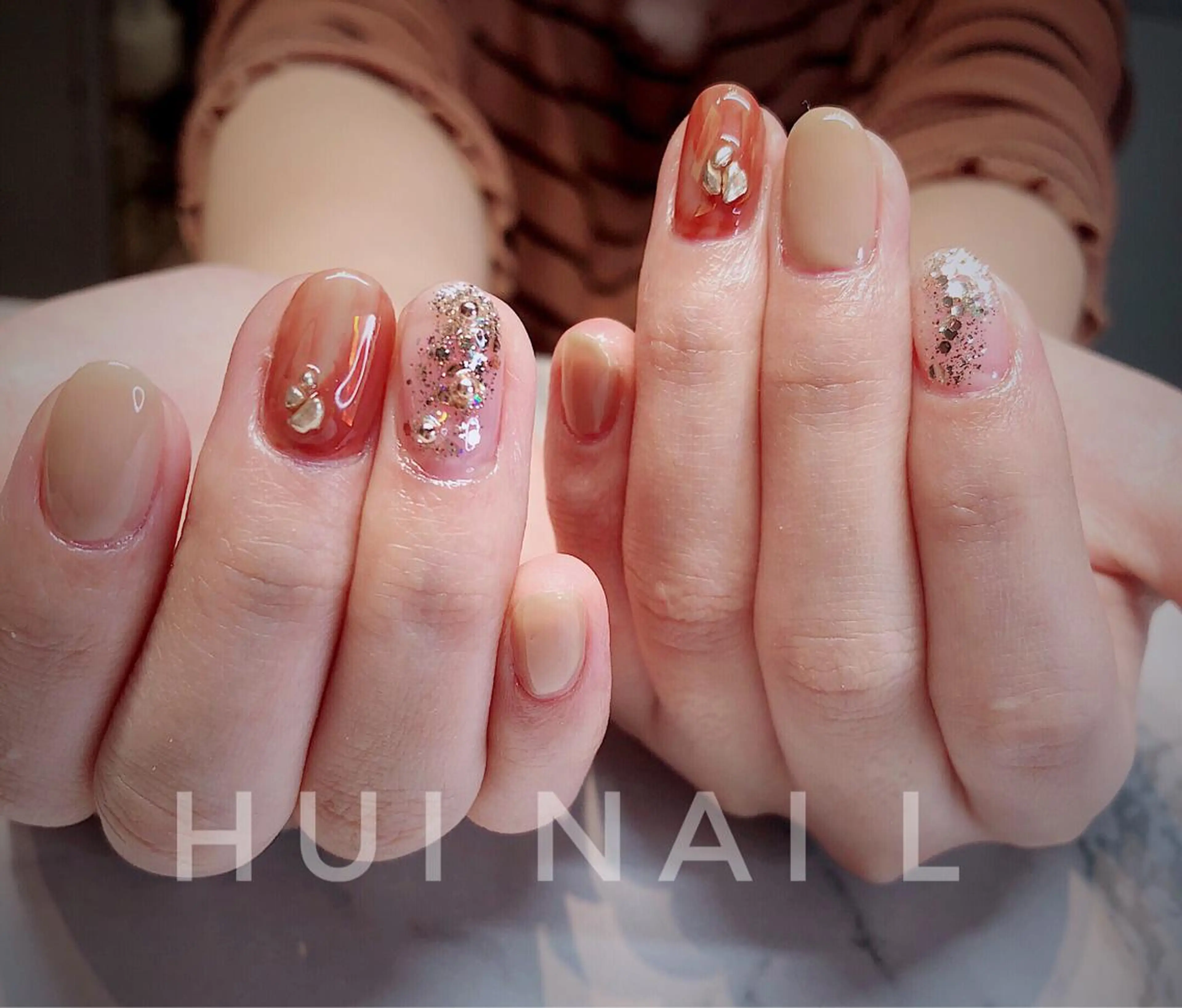 ミディアム めぐみのネイルサロン スタッフ練習のネイルデザイン