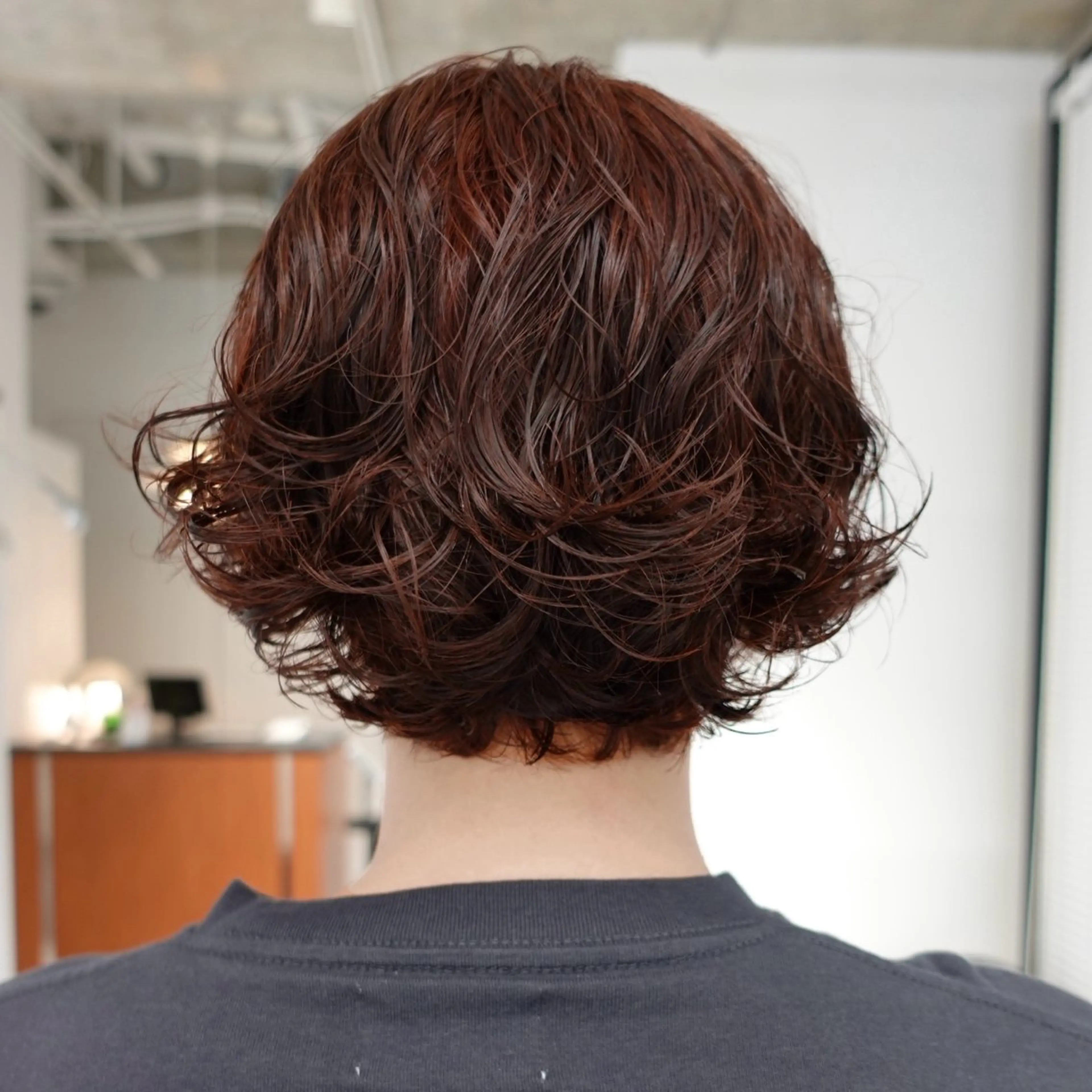 ショート カラー パーマ ヘアアレンジ ボブ ショートヘア カット ヘアカラー パーマ 🌐サトウ リョウ🌐のヘアスタイル