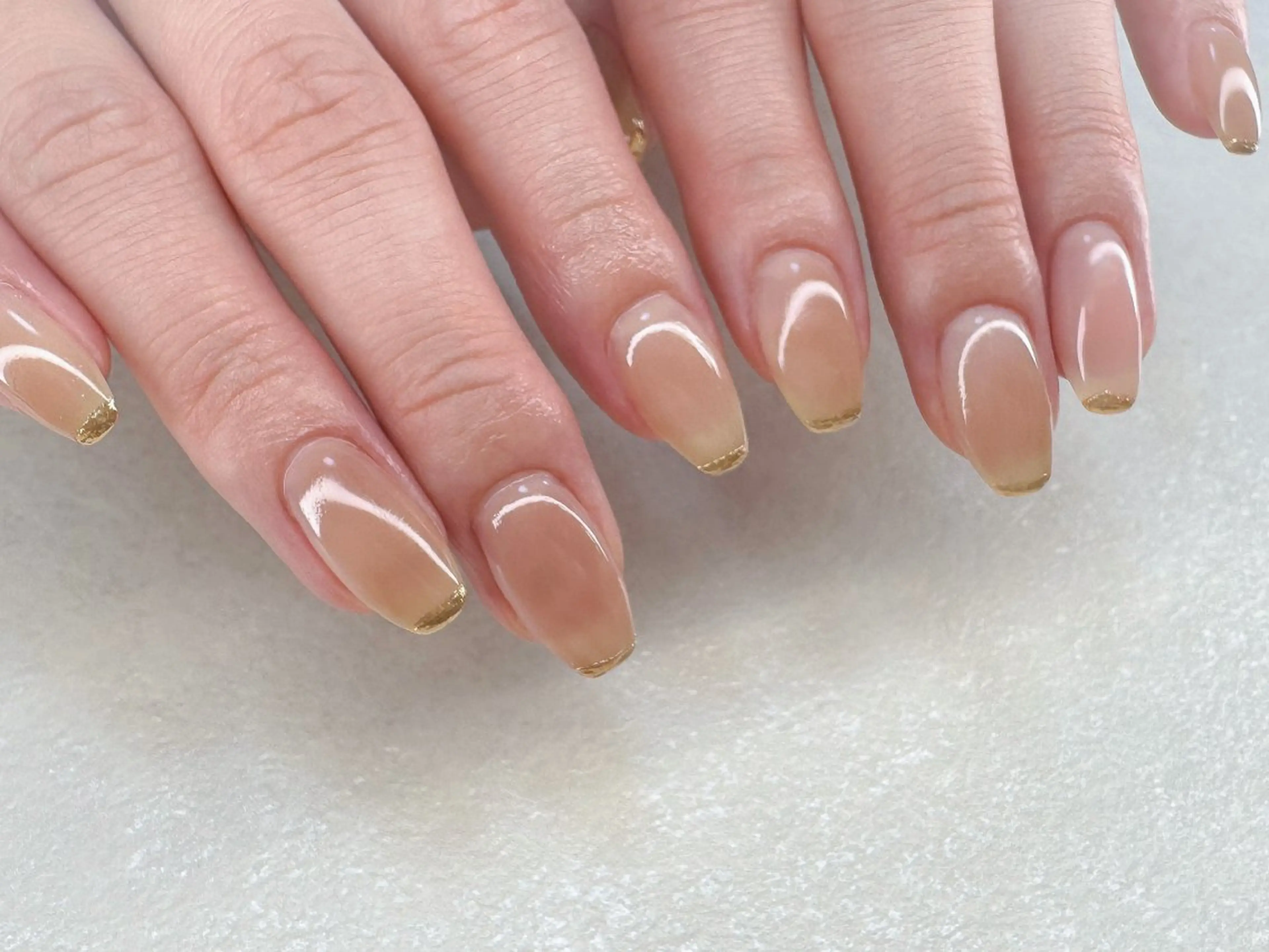 ネイル ゴールド ミラーネイル ニュアンスネイル シンプルネイル スクエアネイル ハンドネイル pointillé .ayaのネイルデザイン