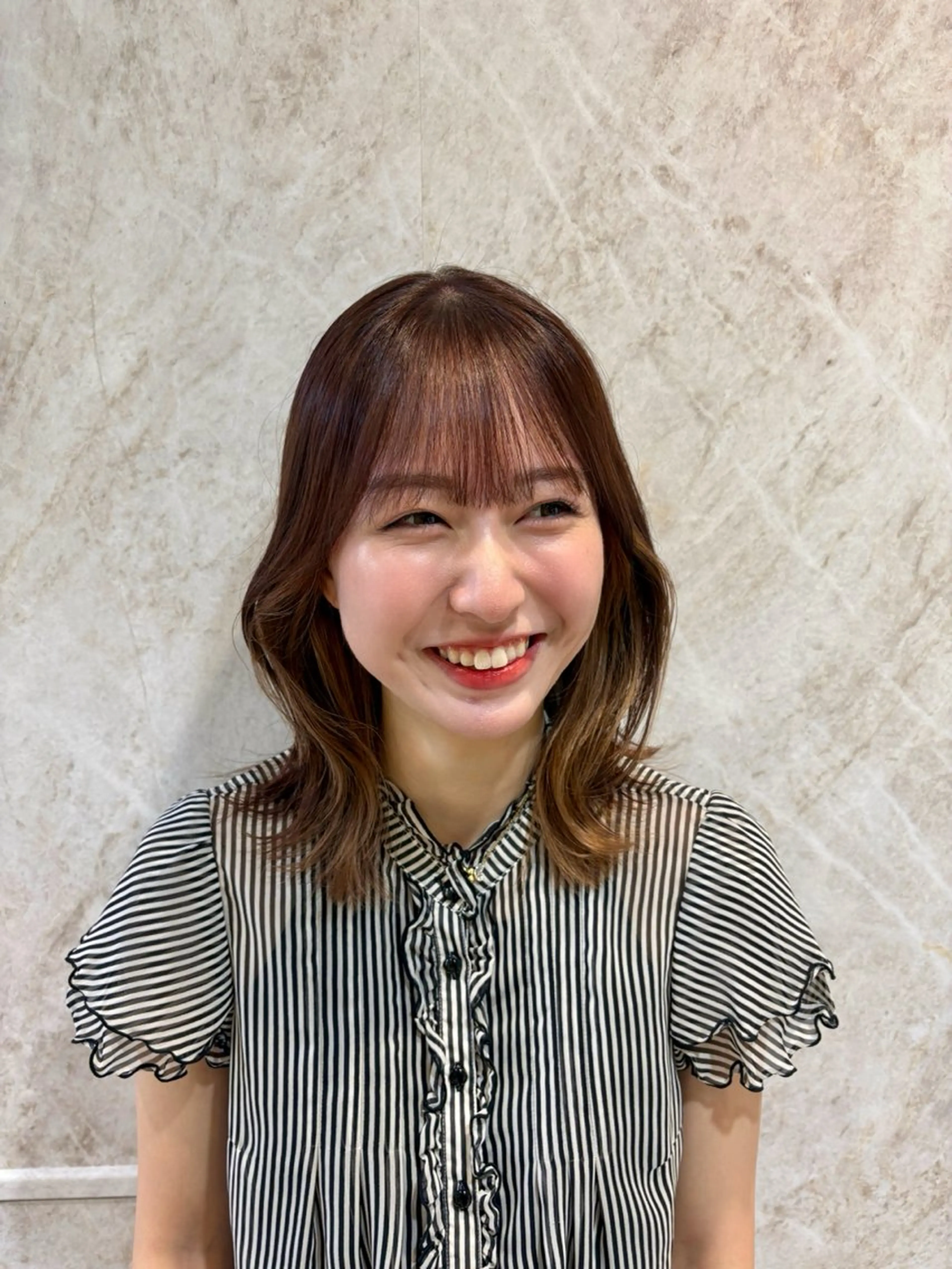 ミディアム 顔周りレイヤーカット /髪質改善/ゆう🤍のヘアスタイル