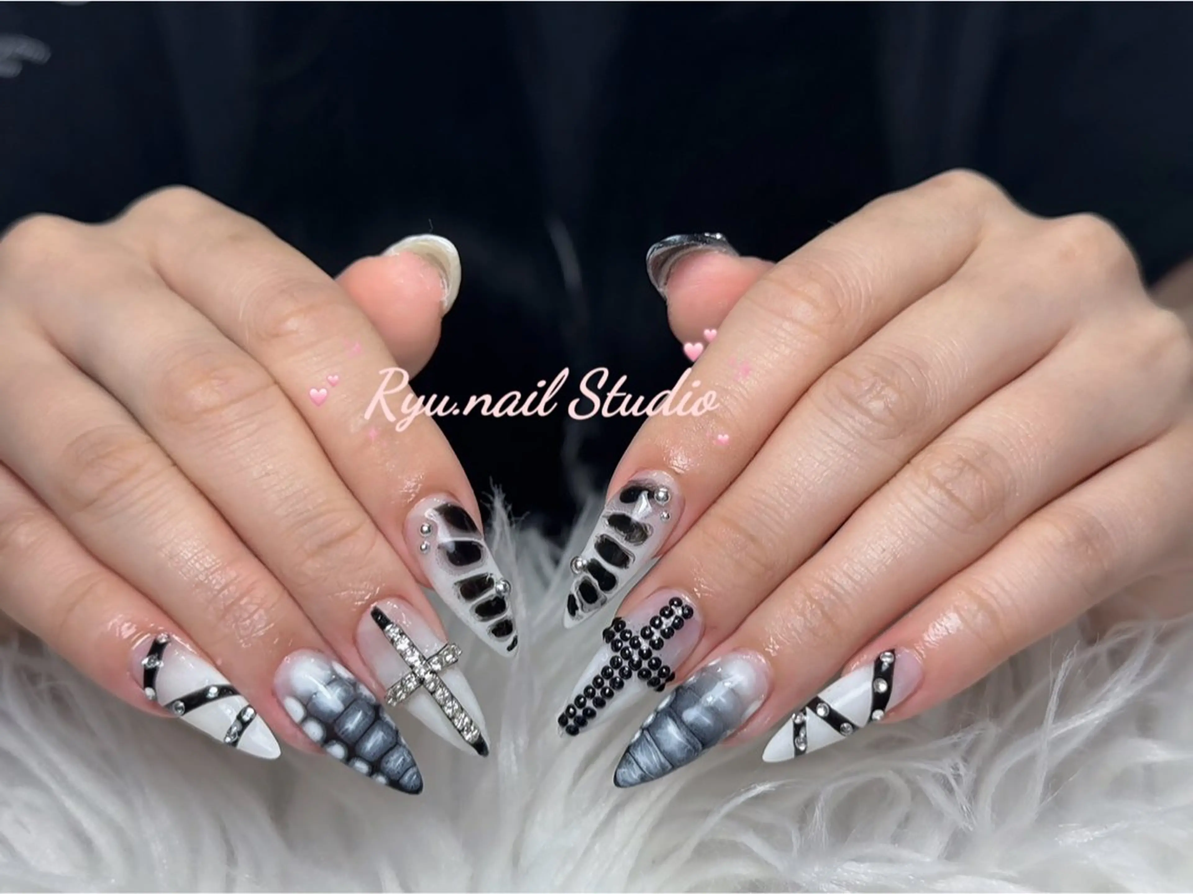 ネイル アートネイル ジェルネイル マグネットネイル ニュアンスネイル シンプルネイル ハンドネイル Ryu nail studioのネイルデザイン