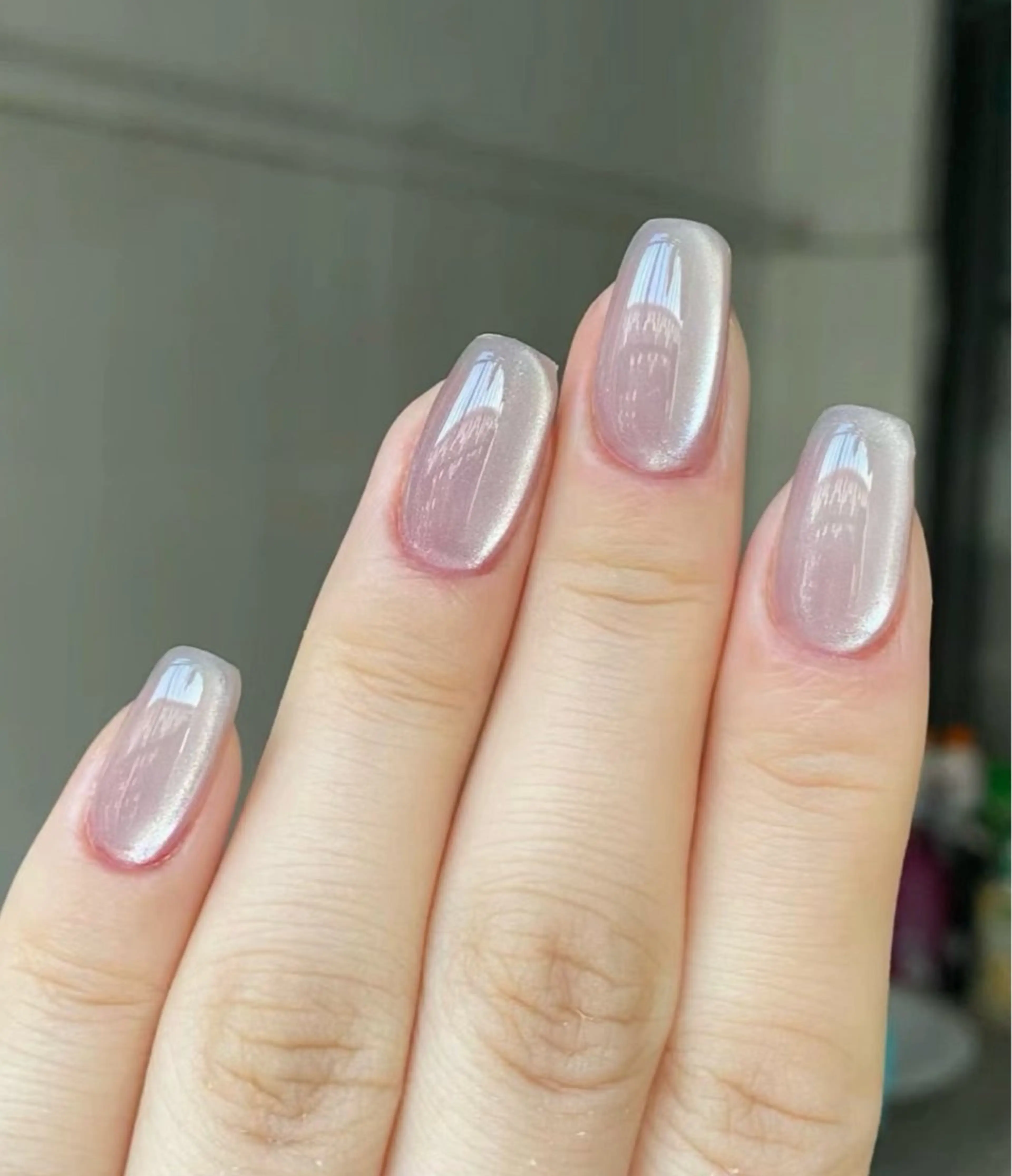 ネイル E-ten所属・友 美のネイルデザイン