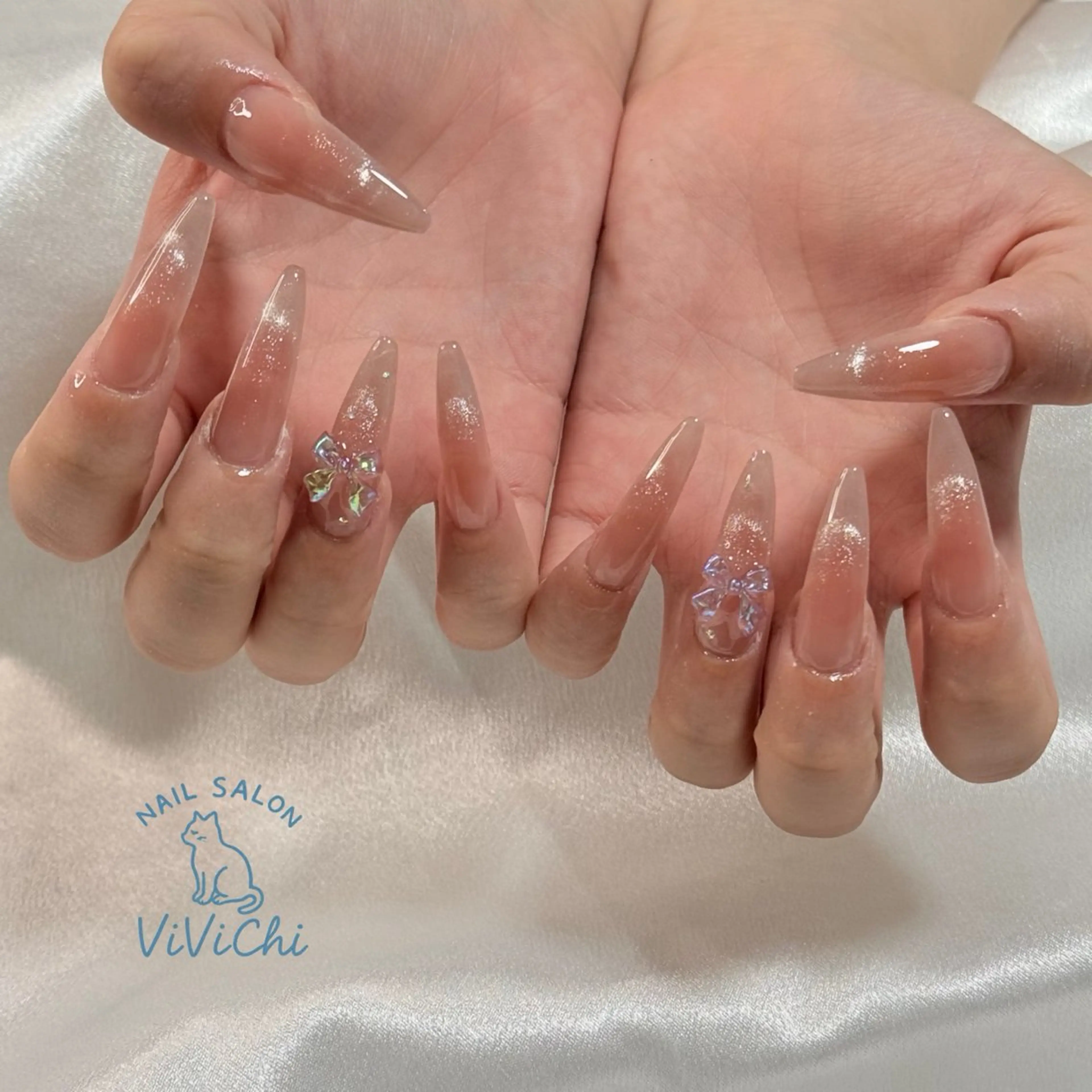 ネイル ハンドネイル ViViChi 梨帆のネイルデザイン