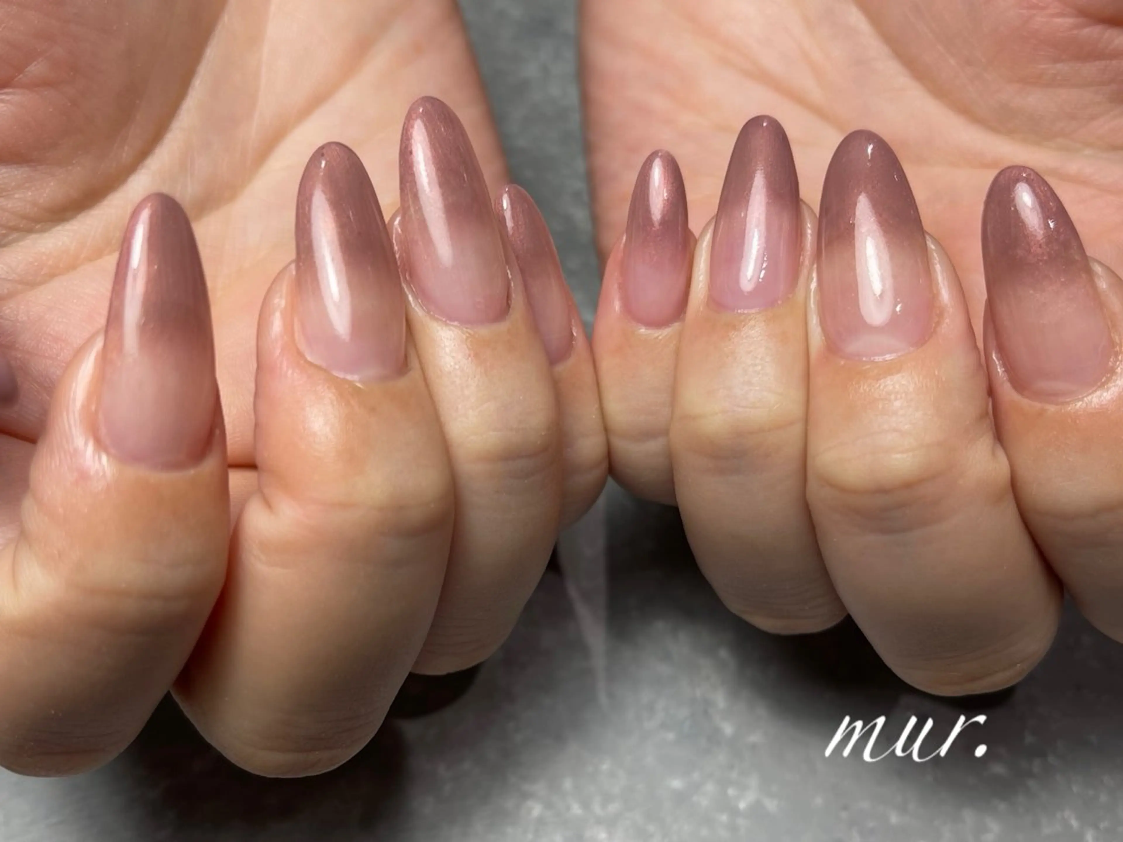 ネイル ジェルネイル グラデーション 韓国ネイル ラメ(グリッター) ロングネイル nailsalon mur.のネイルデザイン