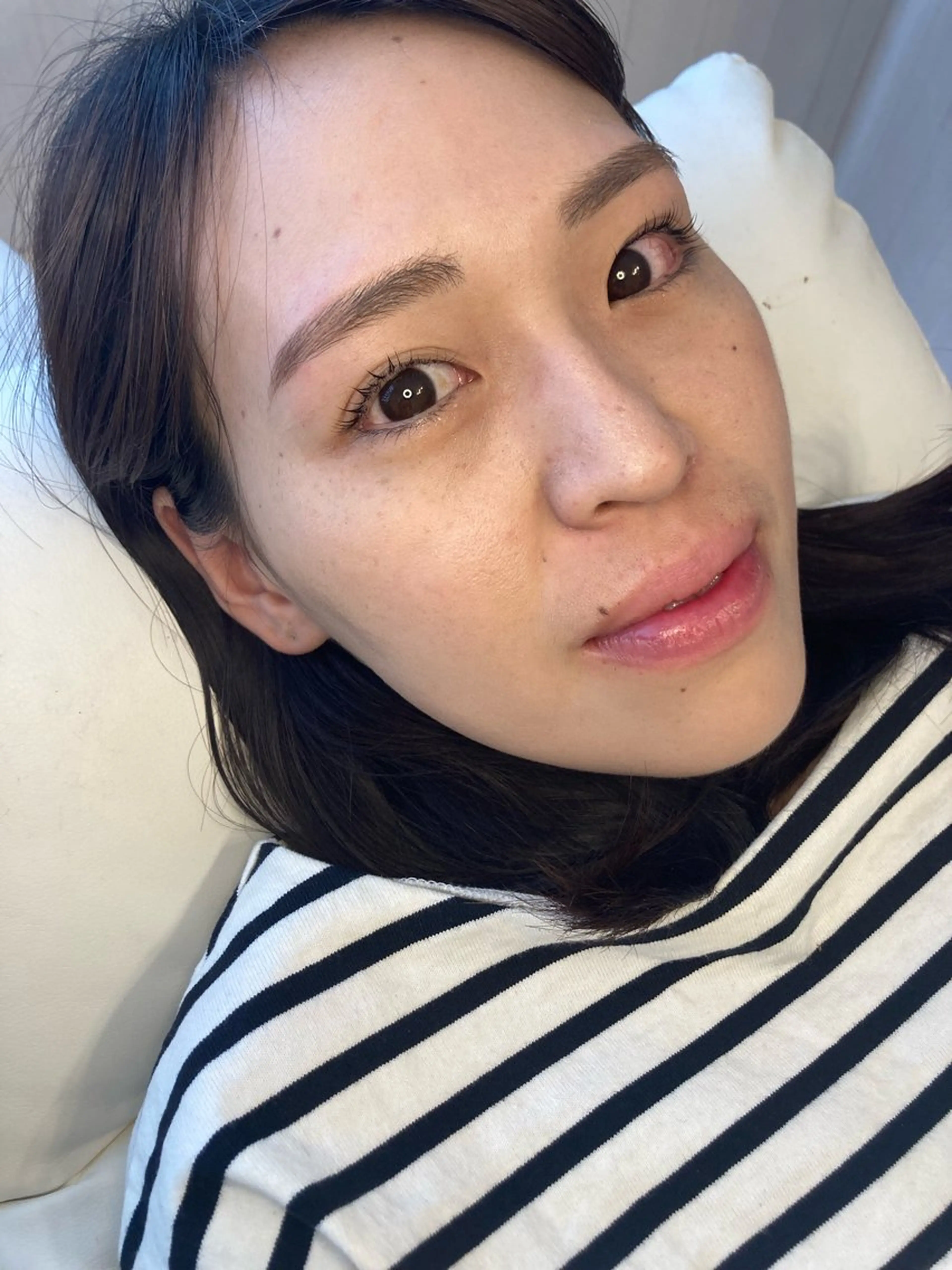 アイブロウ WHITE EYE 崎山の眉毛・アイブロウイメージ