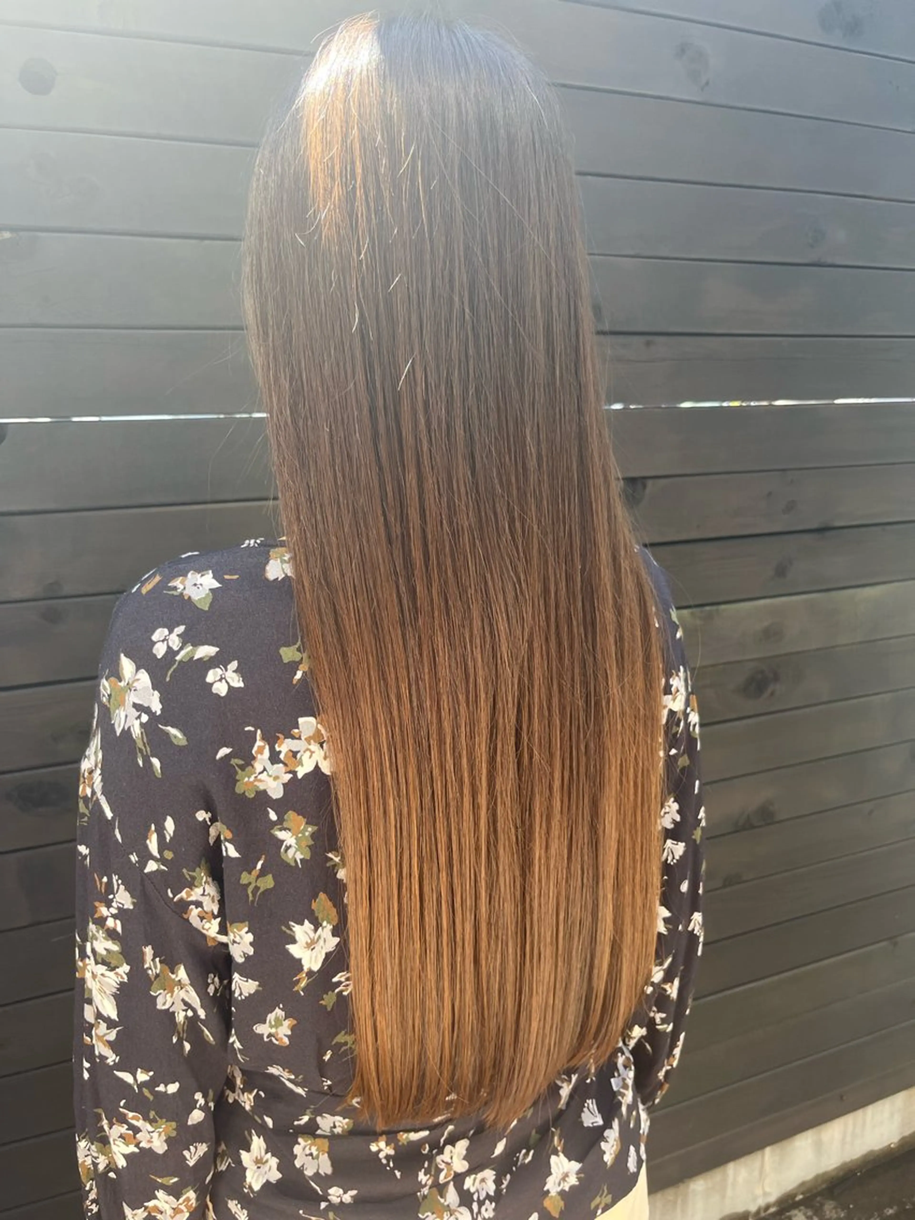 ロング カット 長南 やよいのヘアスタイル