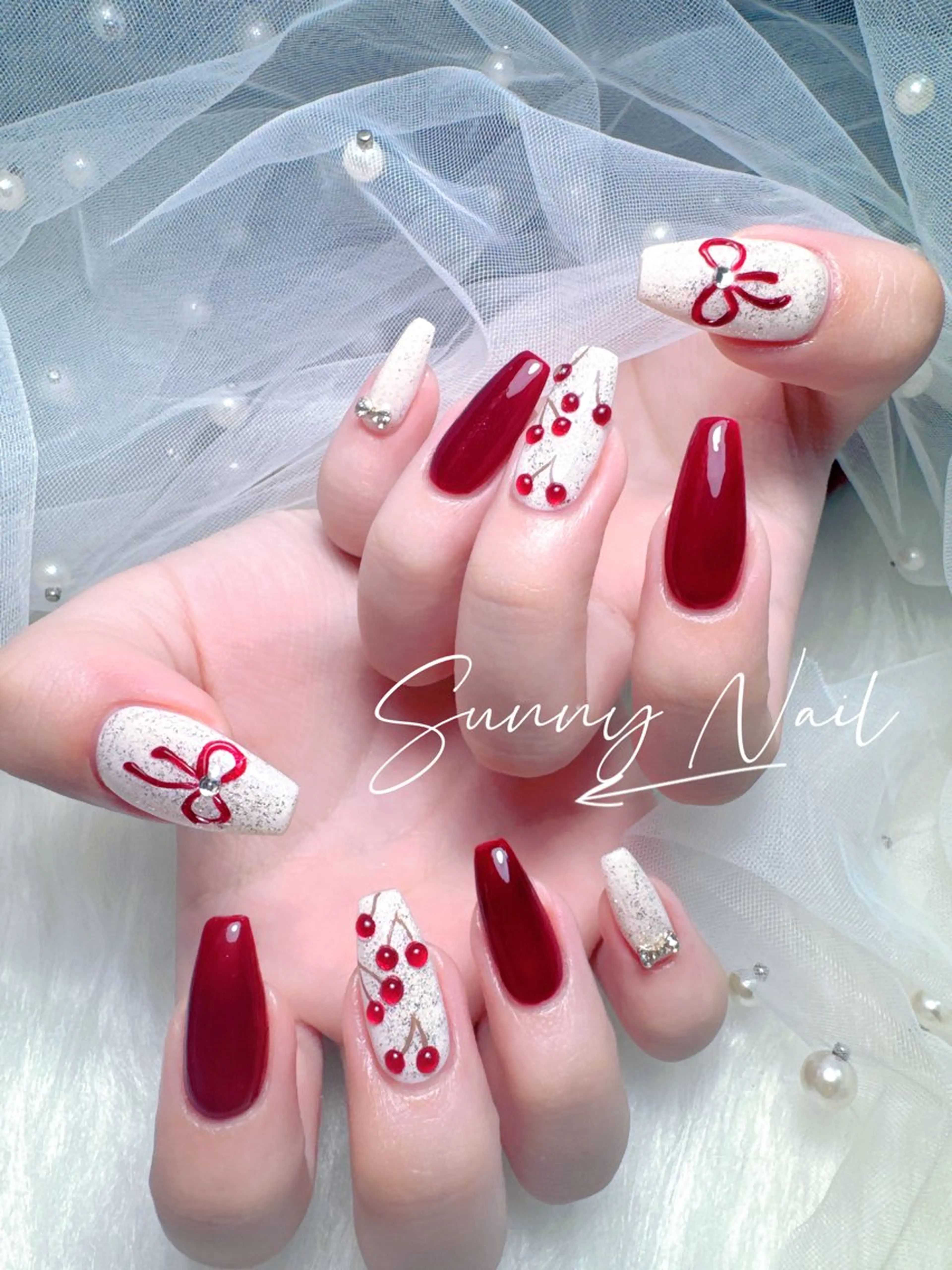 スカルプ長さだしジェルネイル4本アートの写真