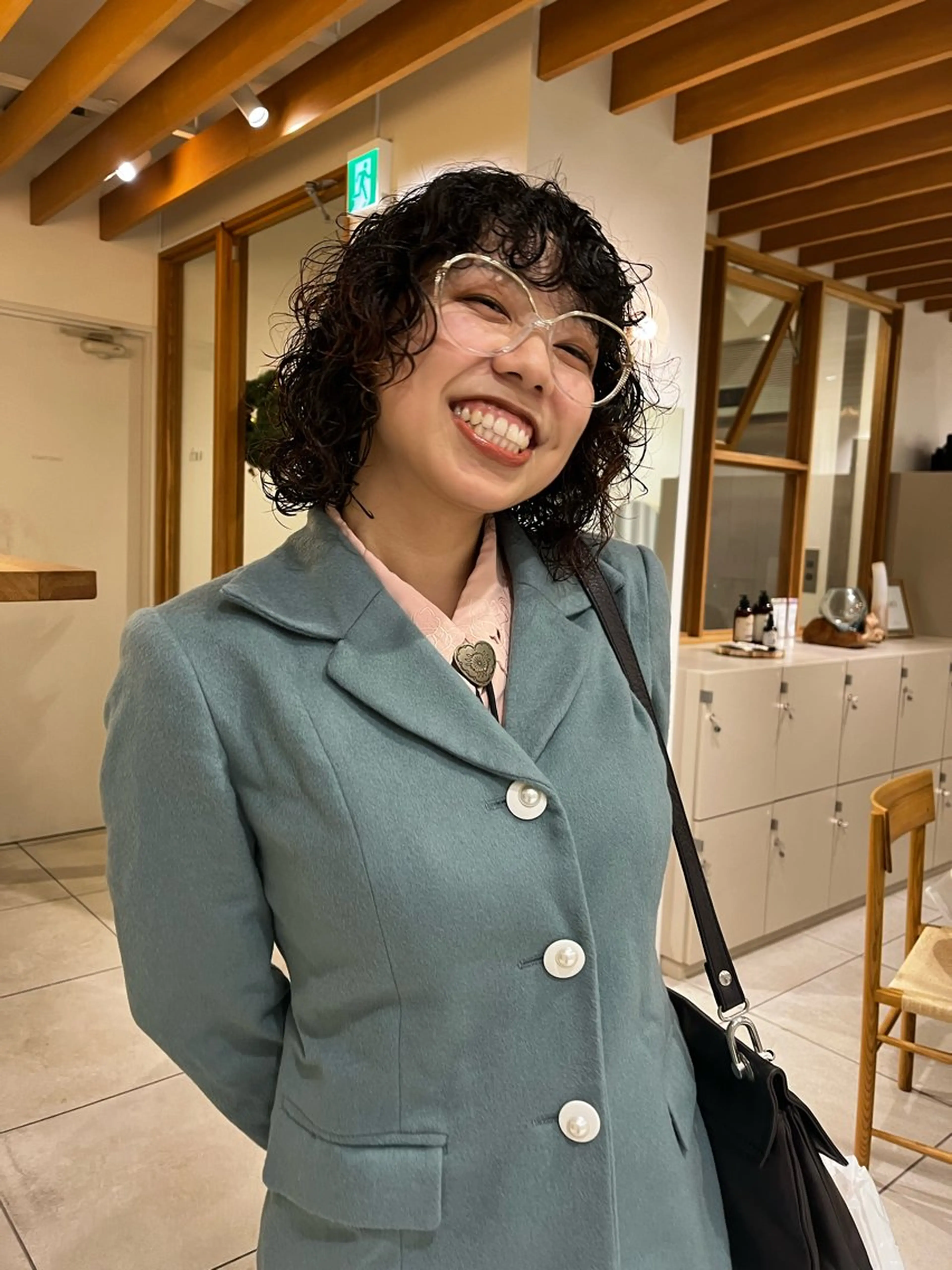 ミディアム パーマ ミディアムパーマ カットモデル/ 髪質改善/みわの眉毛・アイブロウイメージ