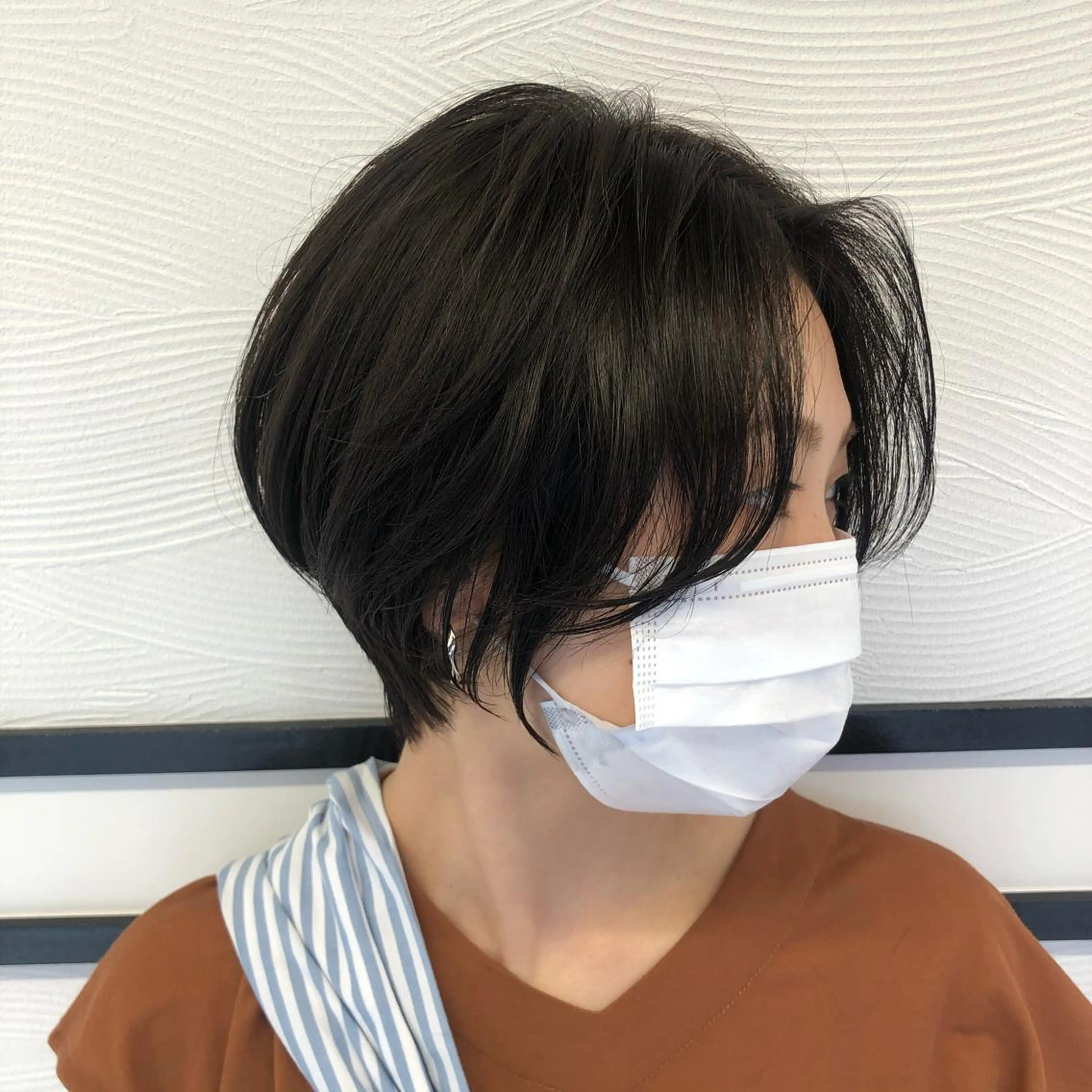 ショート 小顔カット✨ 透明感カラー/村上のヘアスタイル