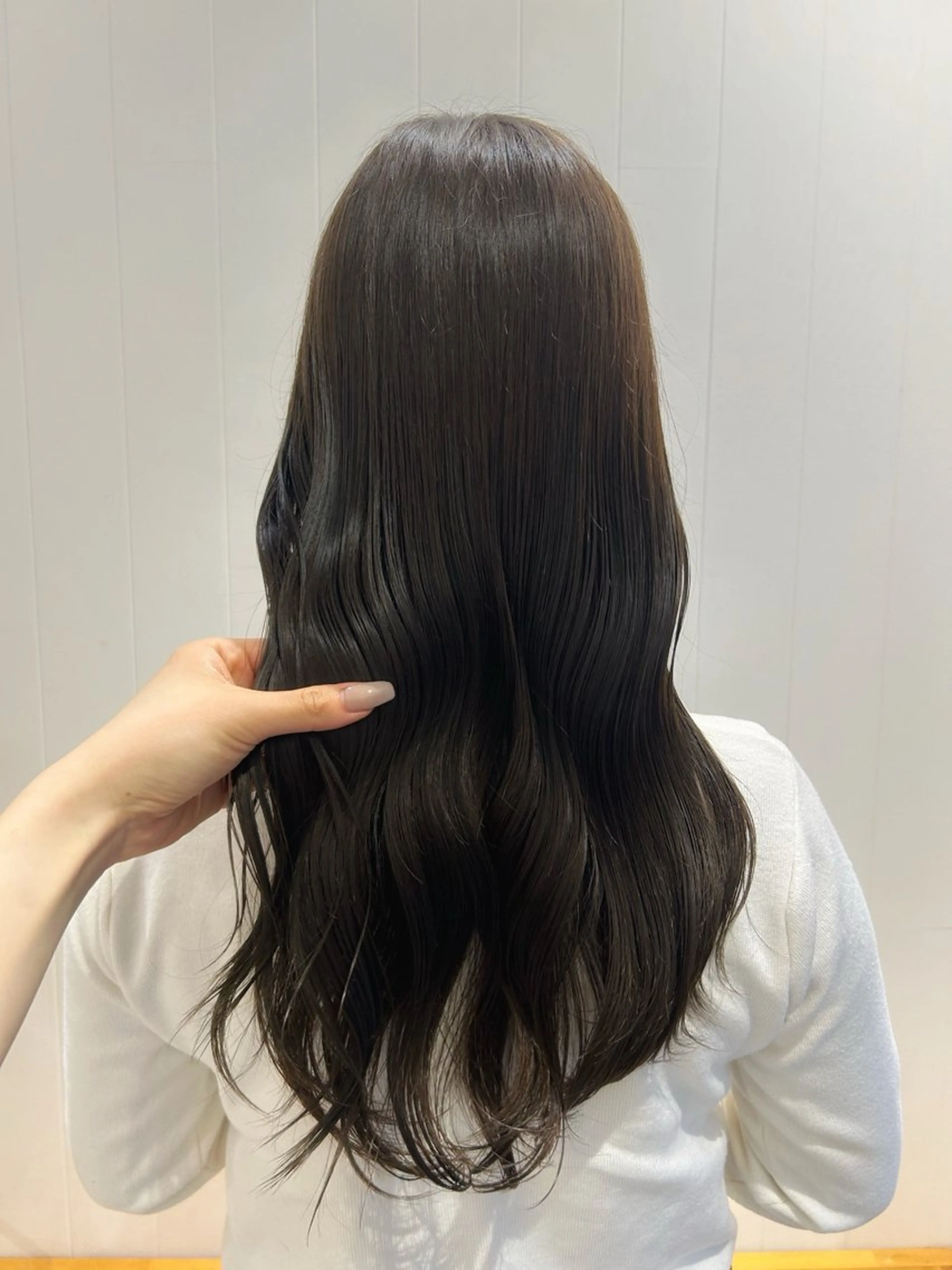 ロング カラー ヘアカラー トリートメント ながい りなのヘアスタイル