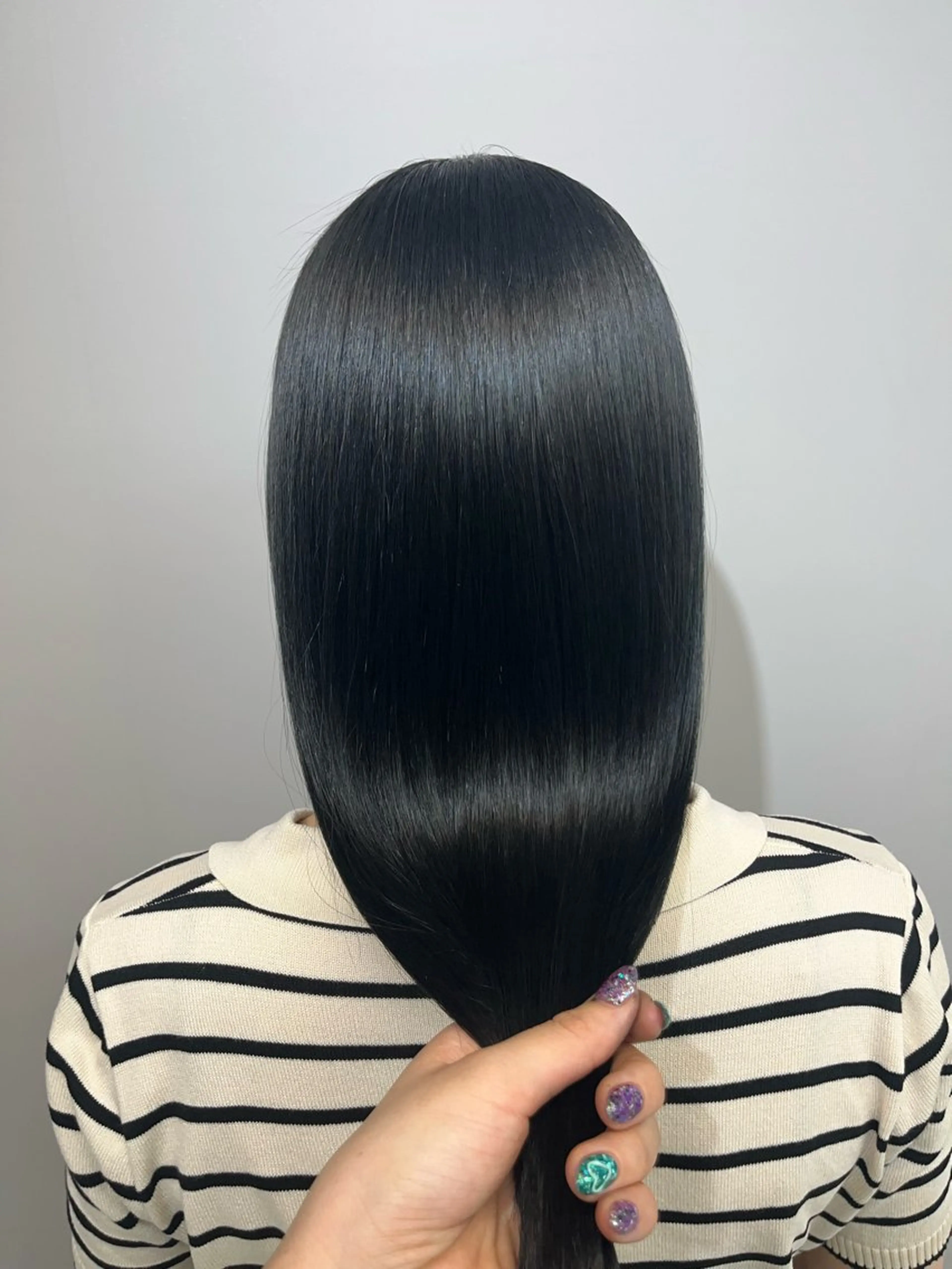 セミロング カラー 黒髪 ブルーカラー ブルーブラック カット ヘアカラー トリートメント 髪質改善/韓国風 /岡崎/松尾優依のヘアスタイル