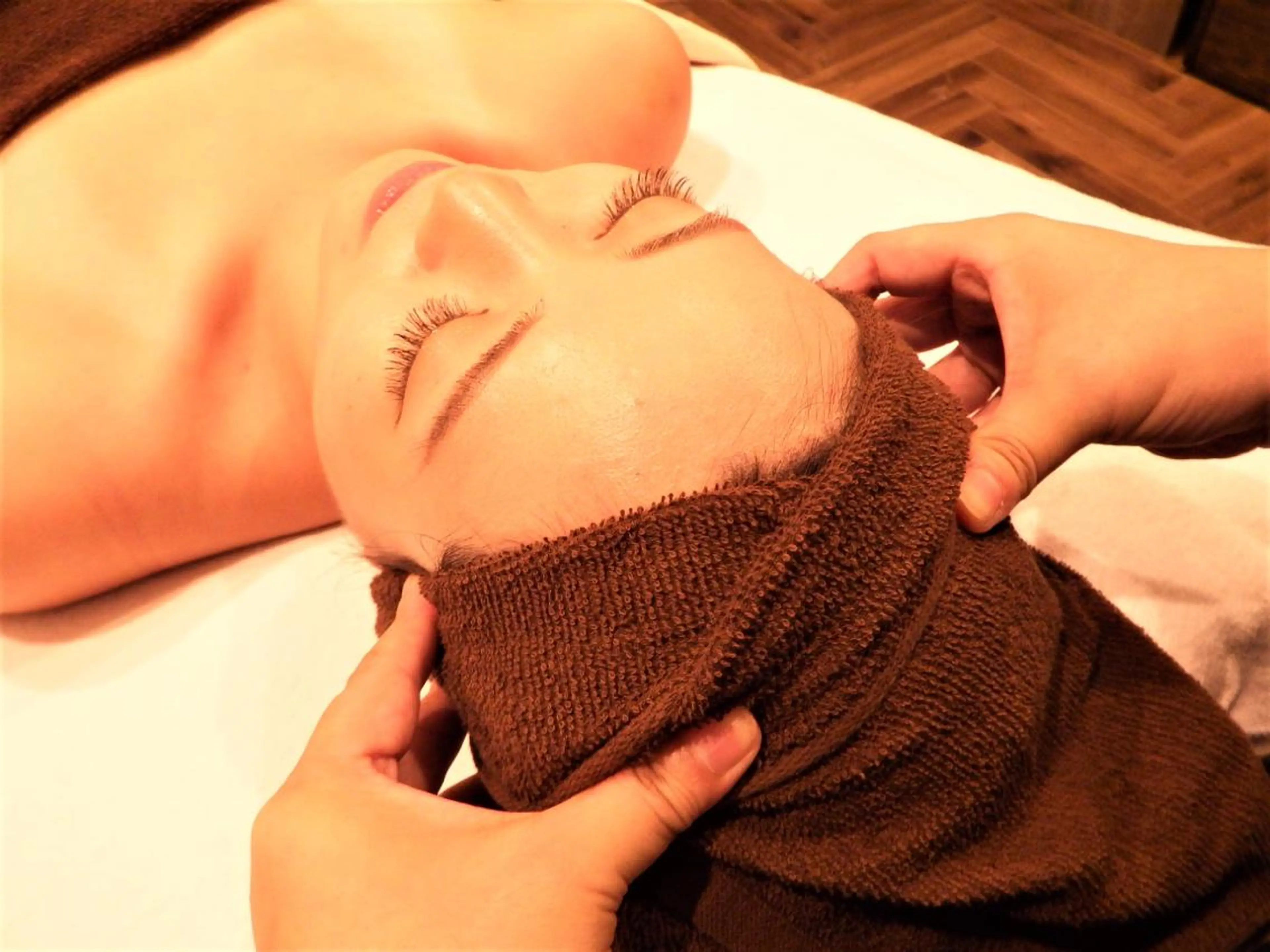 【PourVous】 AYUMIのネイルデザイン