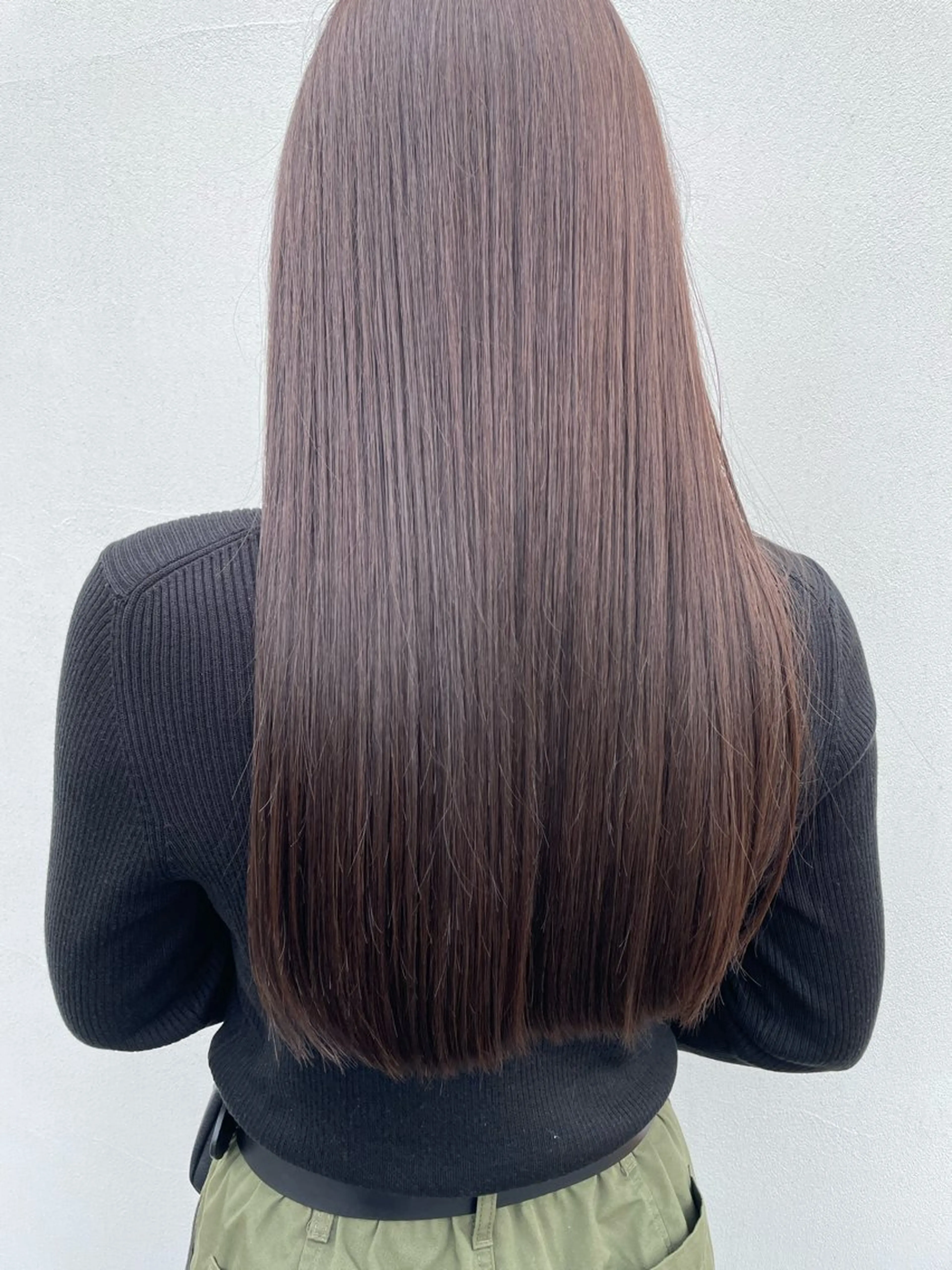 前処理付き縮毛矯正＆カット、システムトリートメント　¥18,300の写真