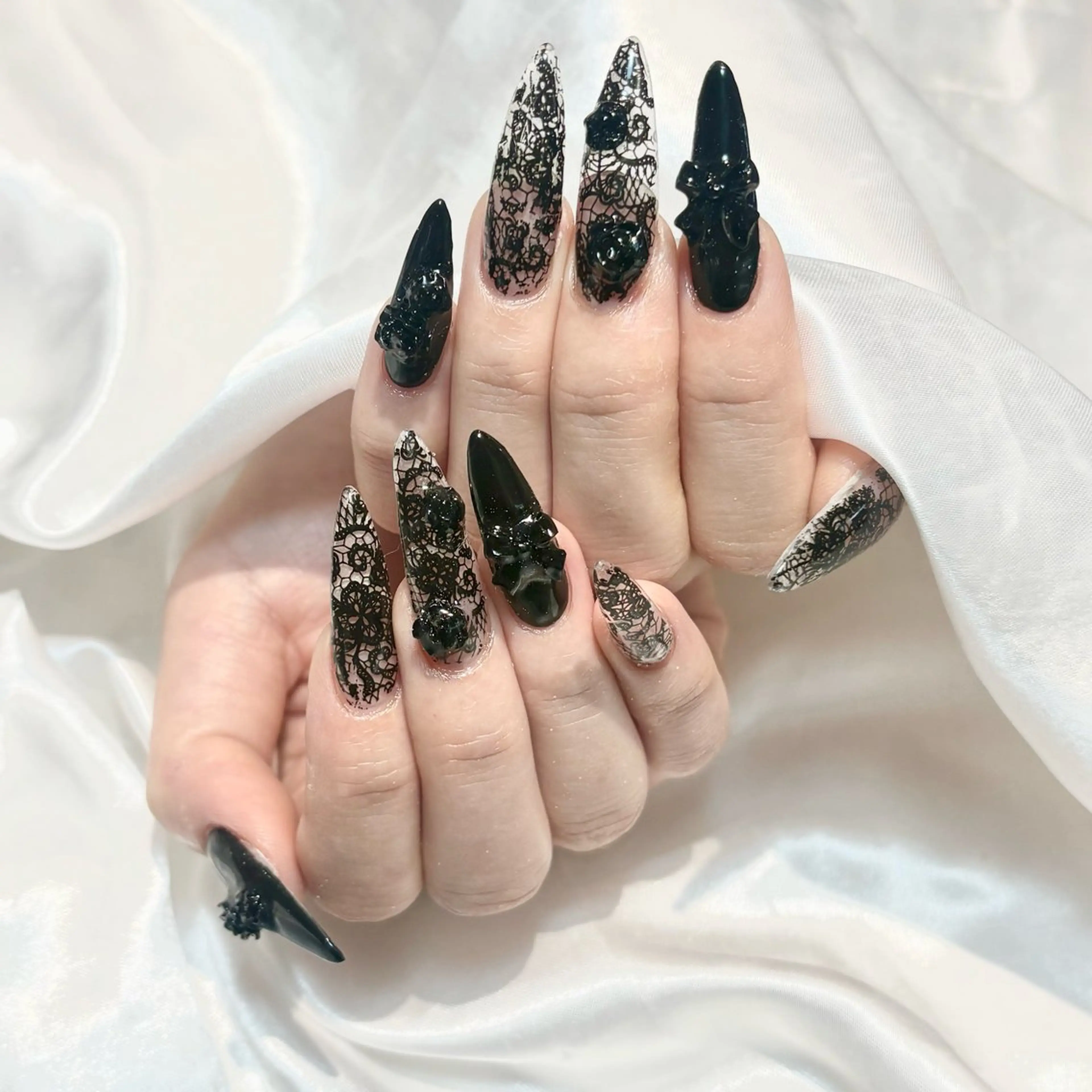 ネイル WISTERIA moekaのネイルデザイン