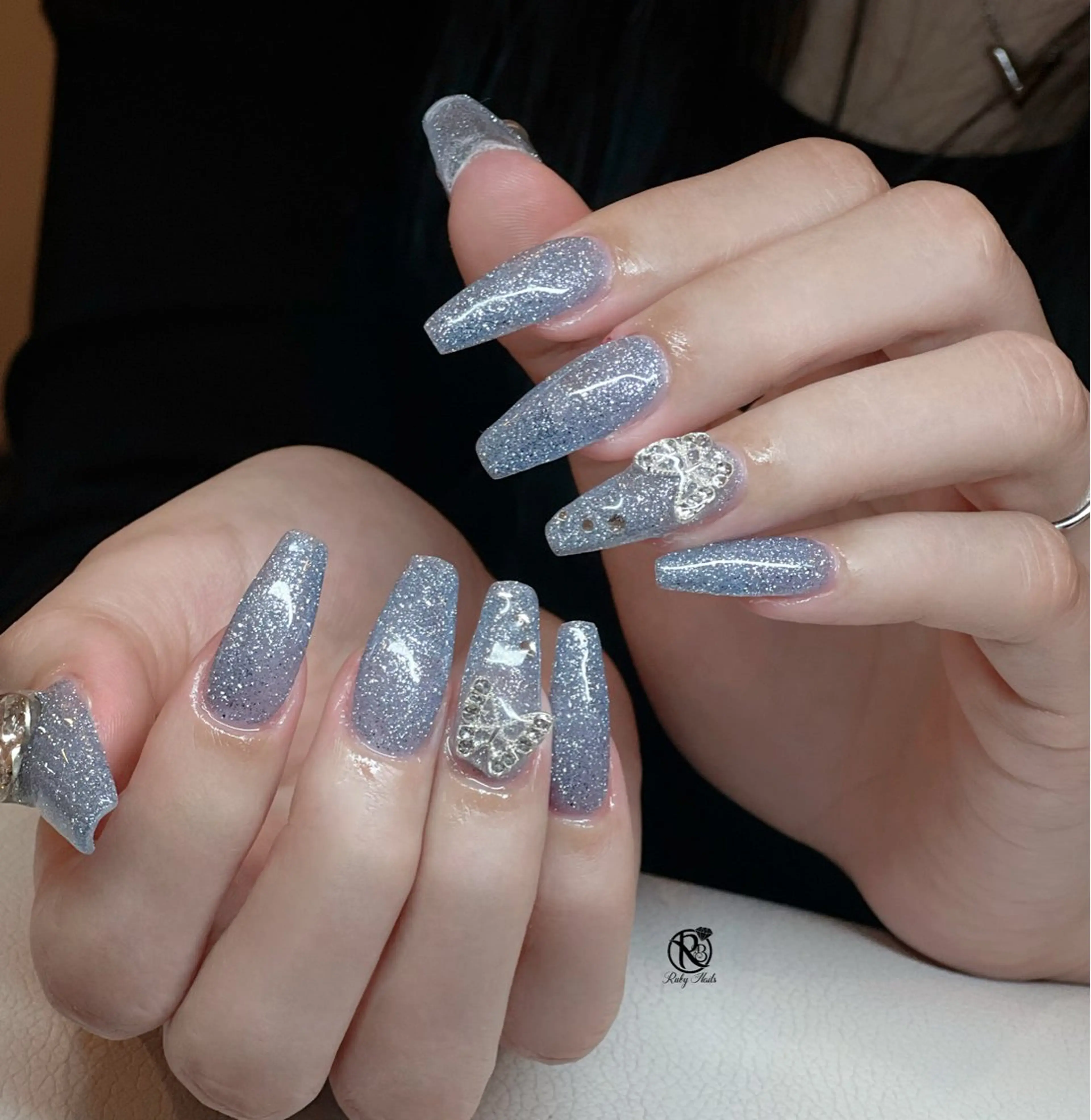 ネイル ボルドー ブラウン チークネイル ドット フットネイル ハンドネイル チェリネイルサロン 霞ヶ関のネイルデザイン