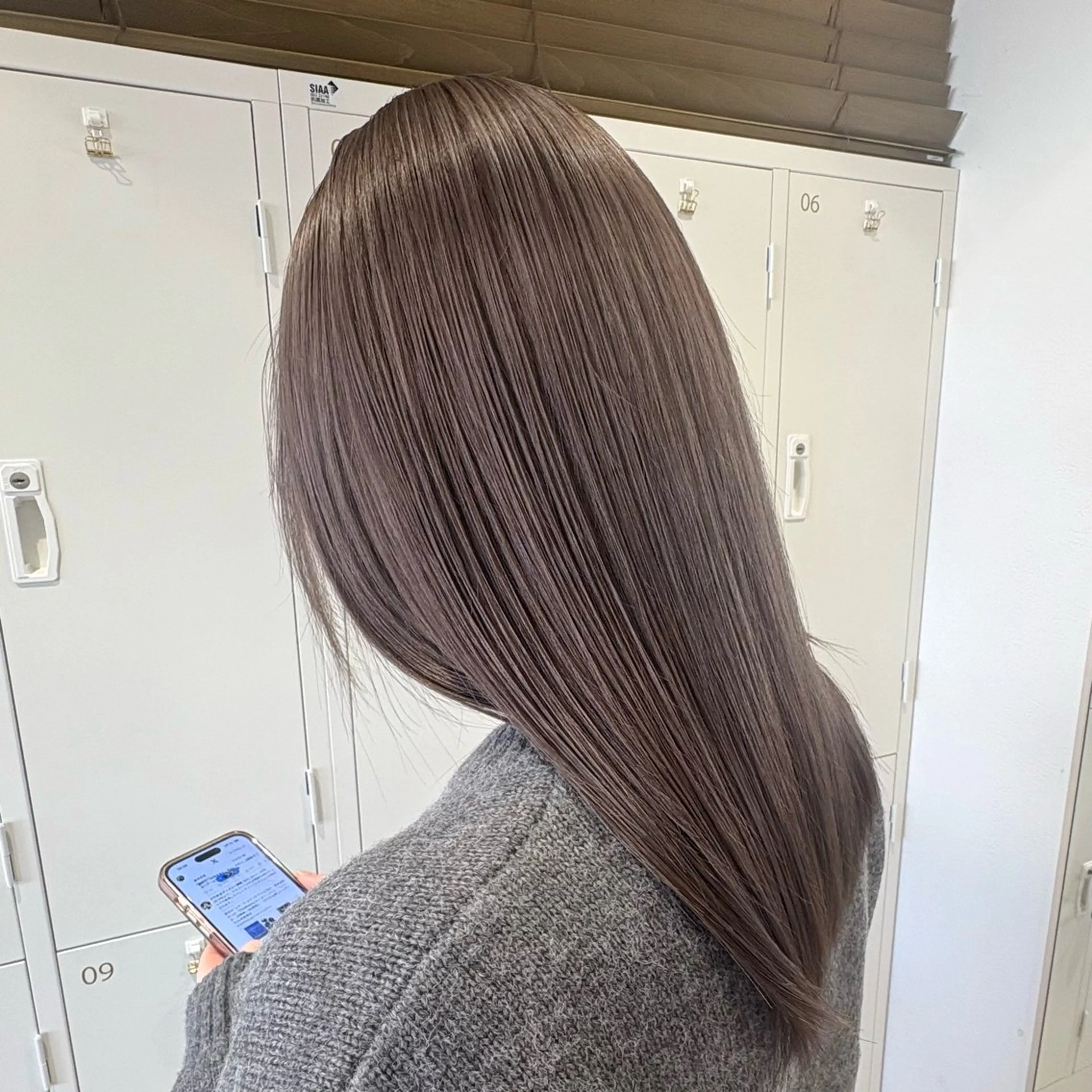 【ミニモ限定ケア付♪】グレージュにしたい方はこちら🩶「ケアブリーチ+オンカラー+髪質改善」¥23500→14000の写真