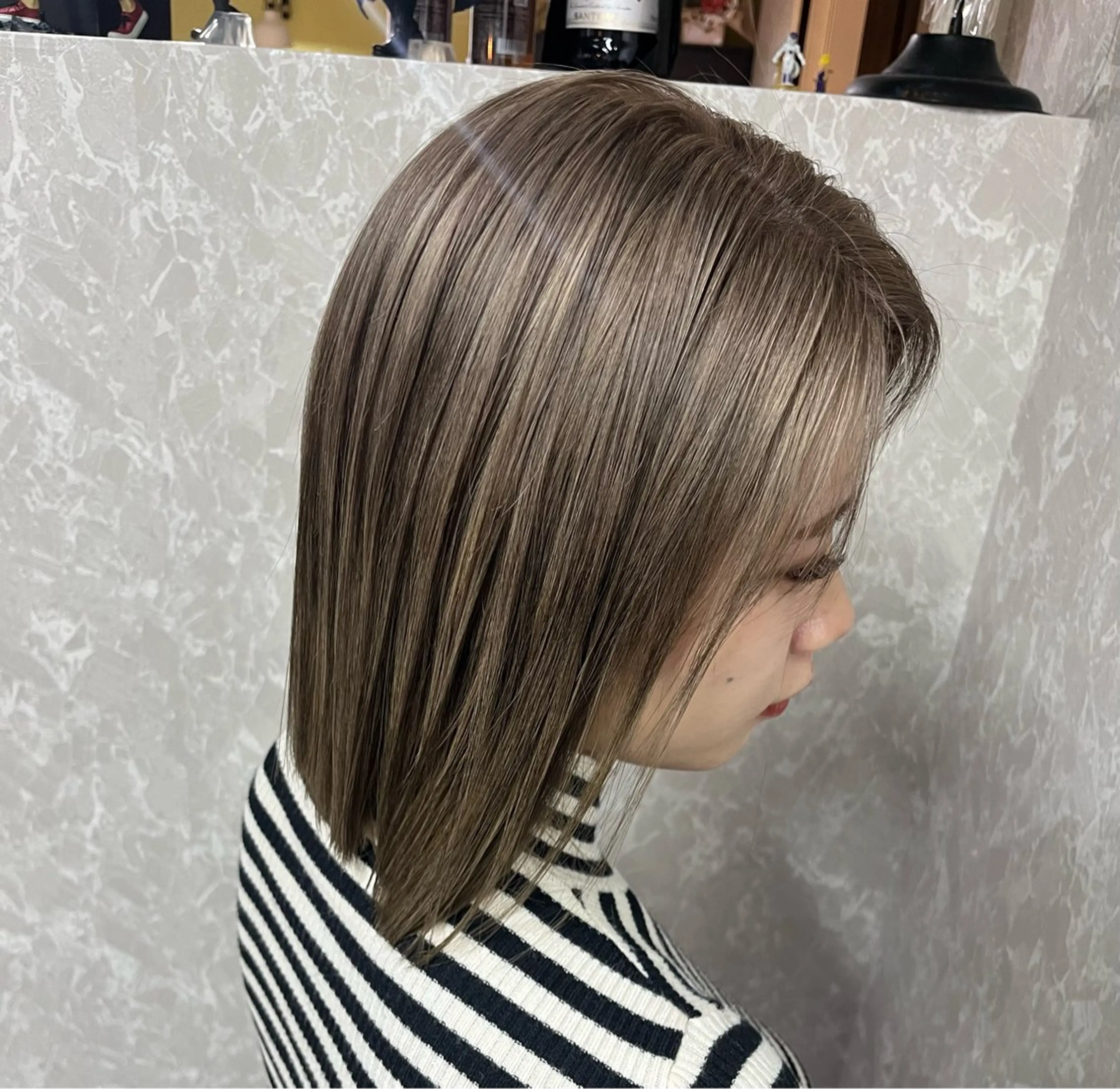 ミディアム カラー 池田 真衣のヘアスタイル