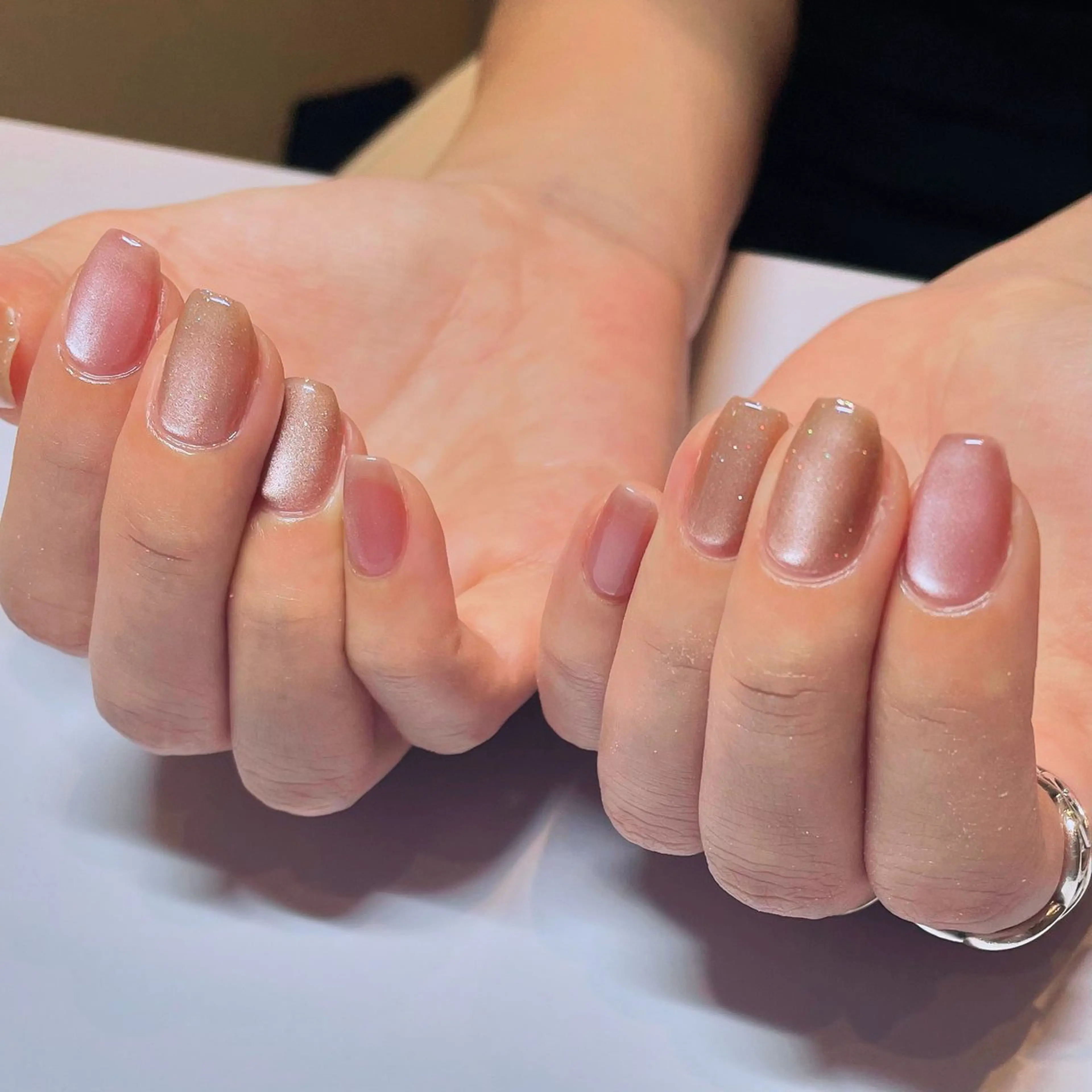ネイル Rika🌼 シンプル•マグネットのネイルデザイン