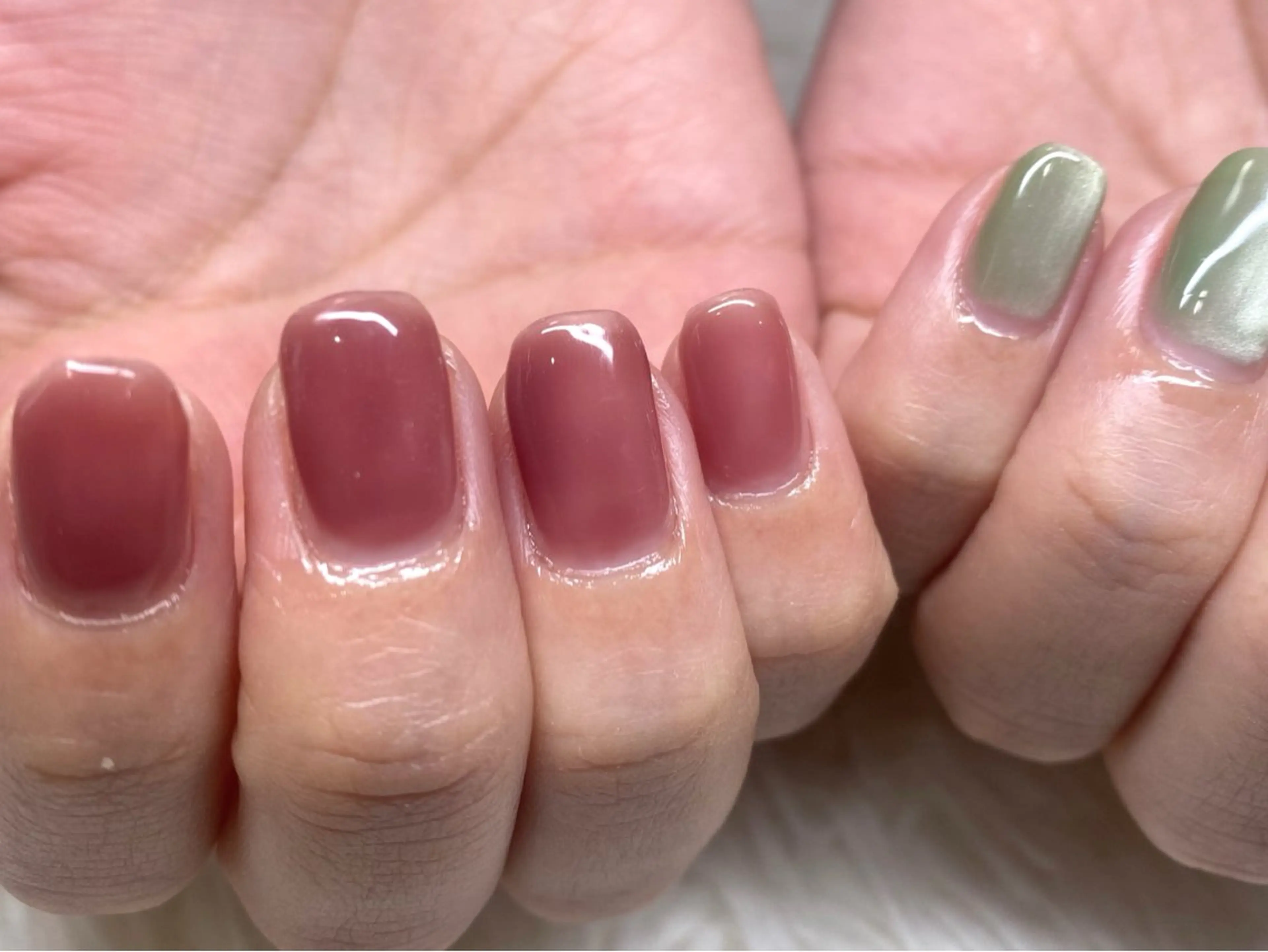 ネイル グリーン マグネットネイル ピンク ハンドネイル ViMORE あやのネイルデザイン