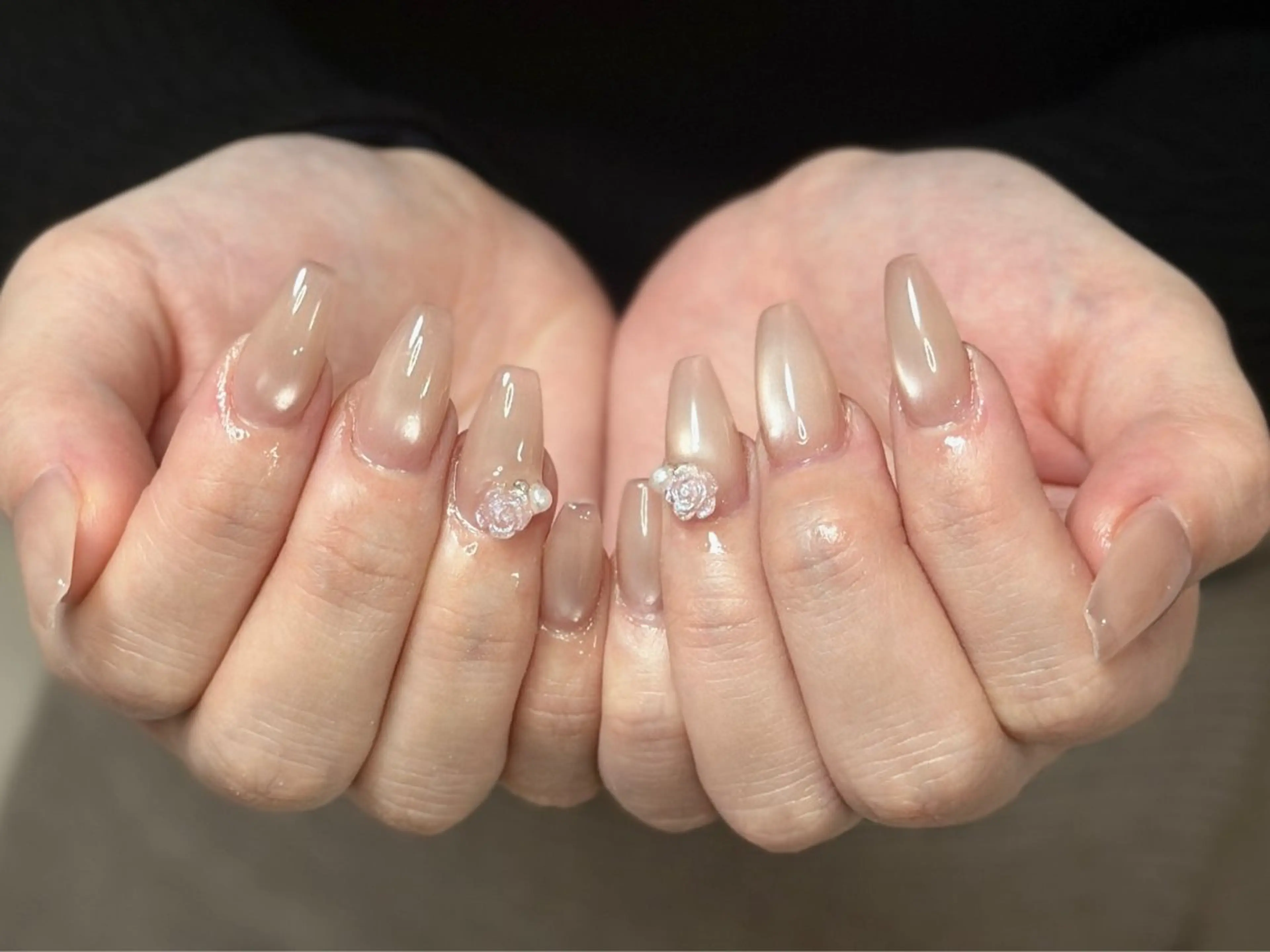 ネイル アートネイル オーロラネイル チークネイル フレンチネイル ガラスフレンチ 🎀YooLi Nail salonのネイルデザイン