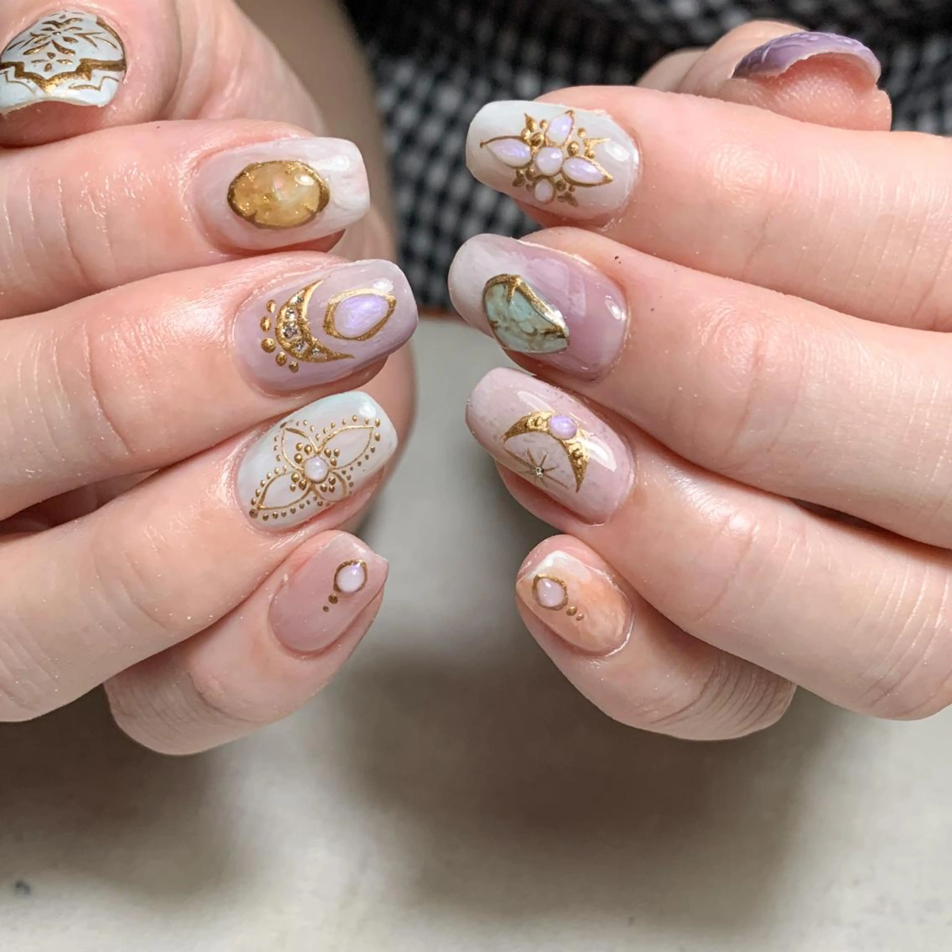 ネイル ハンドネイル FIORITURA aiのネイルデザイン