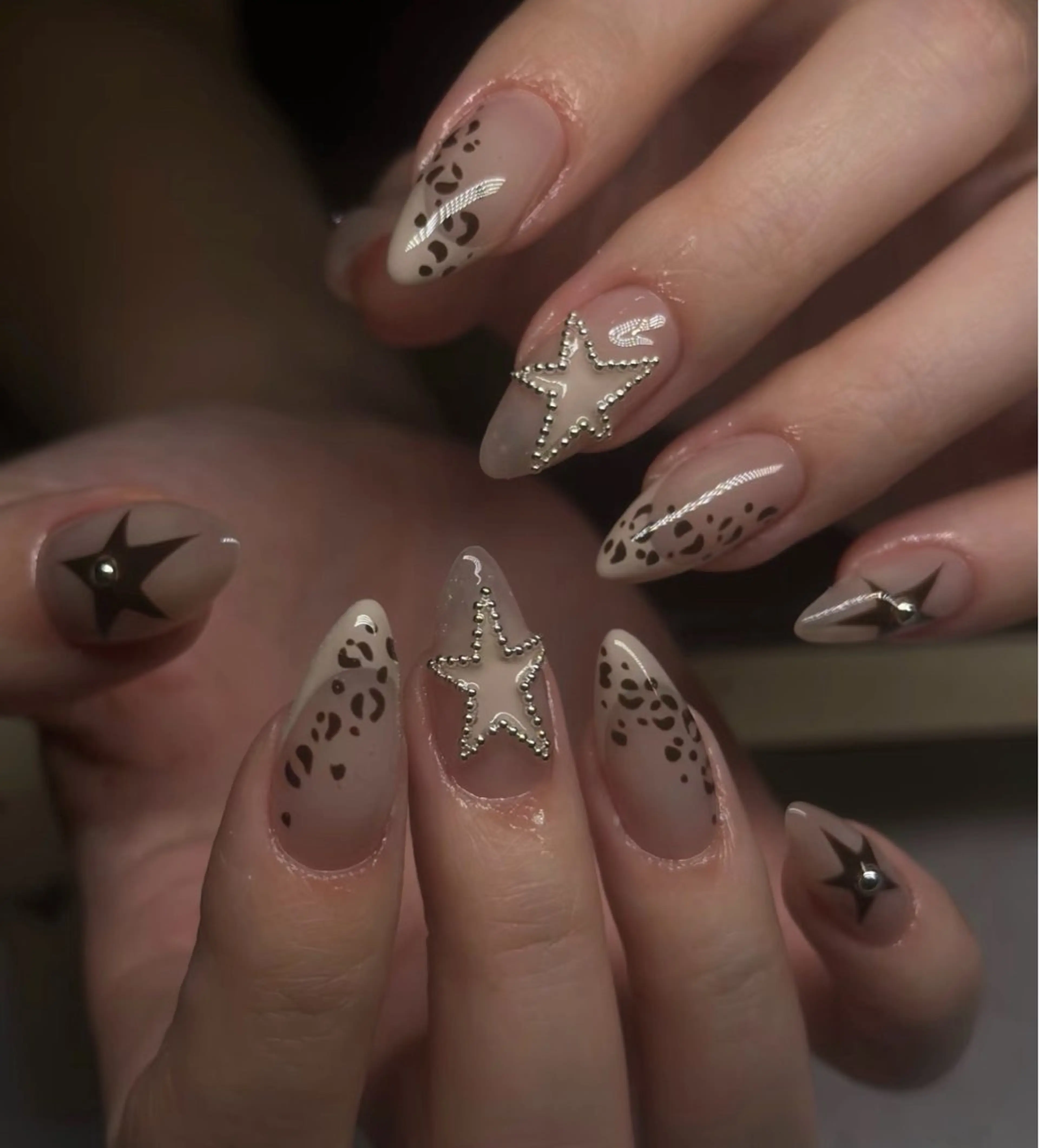 ネイル フットネイル フレンチネイル グラデーション ハート 氷ネイル・うるうるネイル ハンドネイル Lynn_ Nailのネイルデザイン