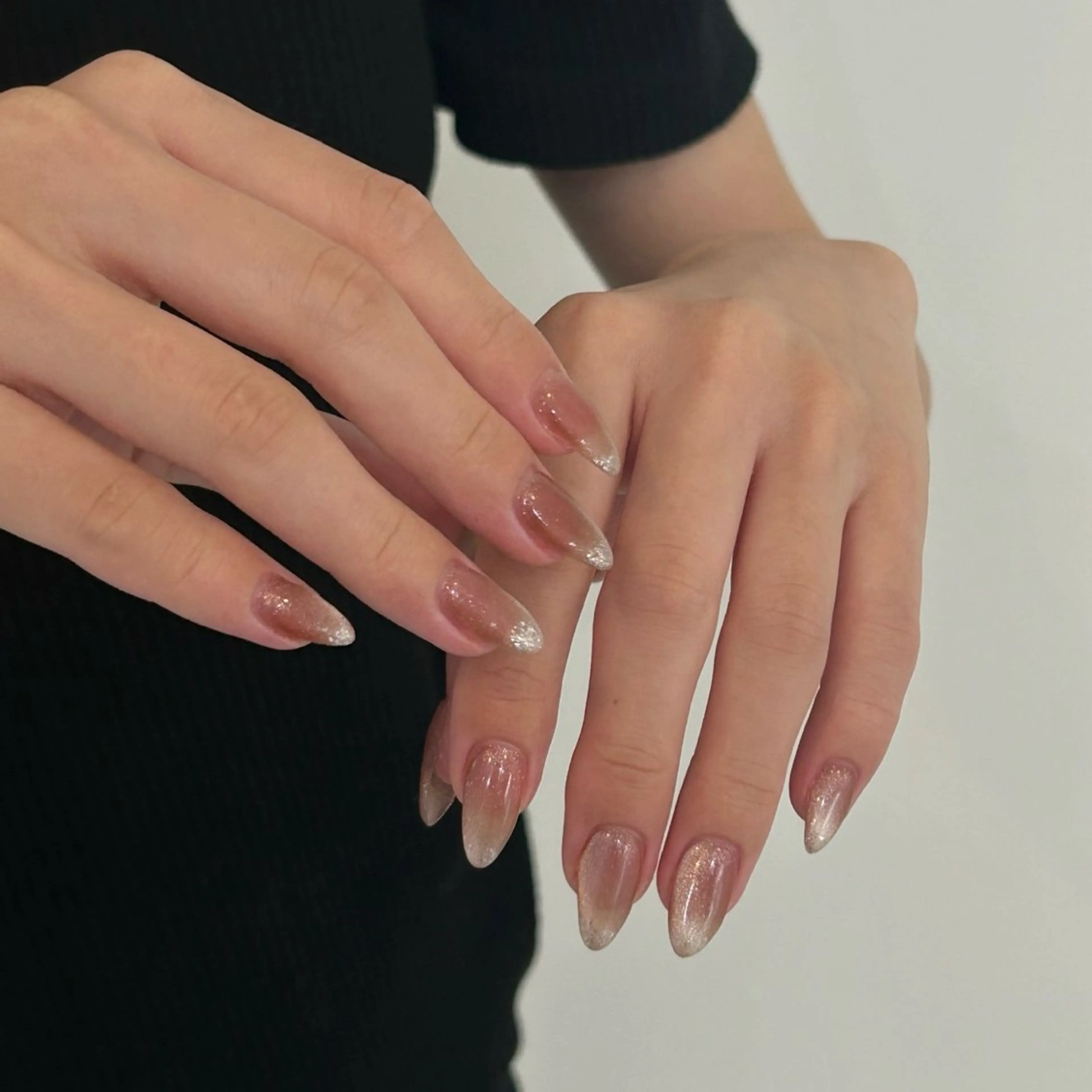 ［ ハンド,オフ無料 ］マグネットネイルの写真