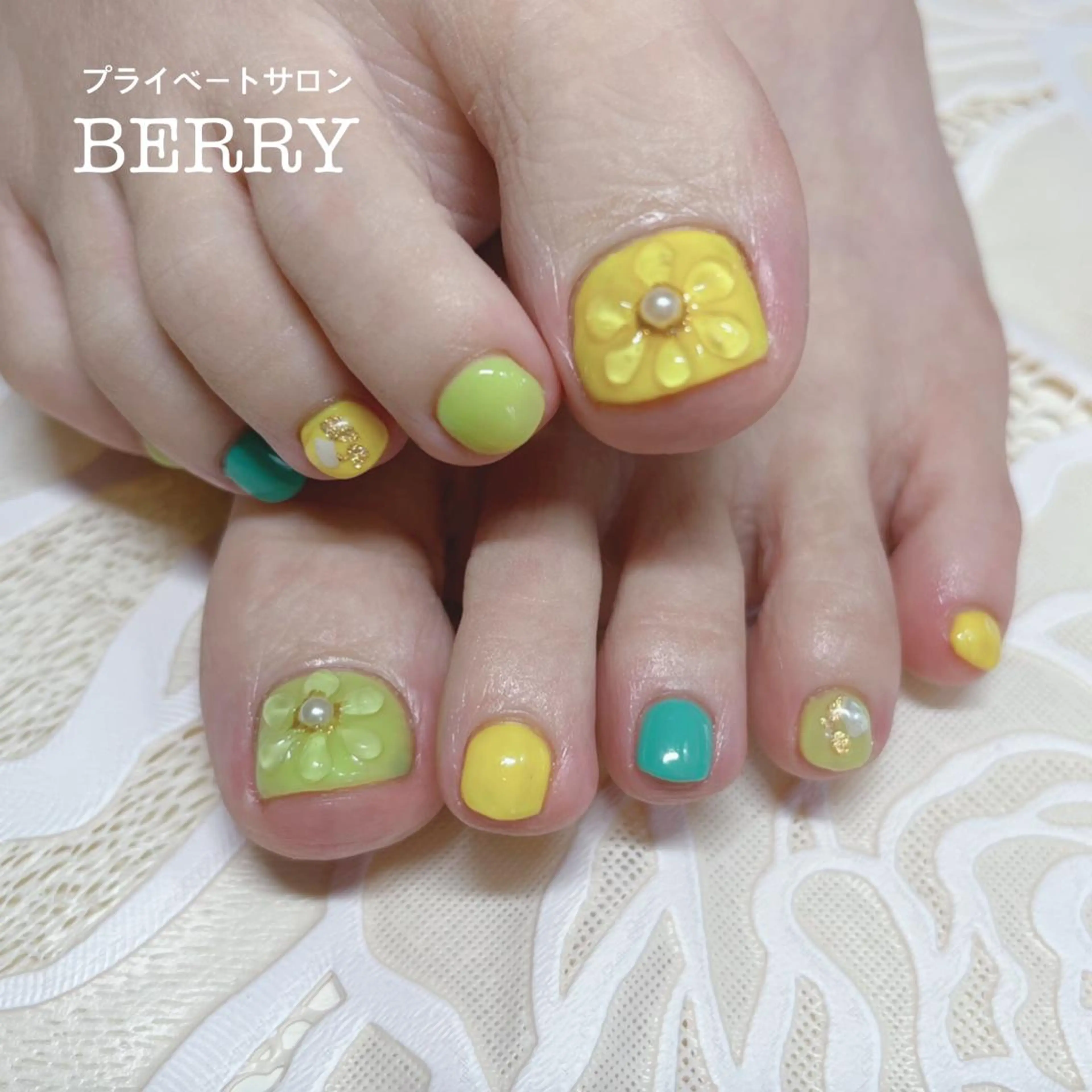 ネイル アートネイル フットネイル ワンカラーネイル フットネイル プライベートサロン BERRYのエステ・リラクイメージ