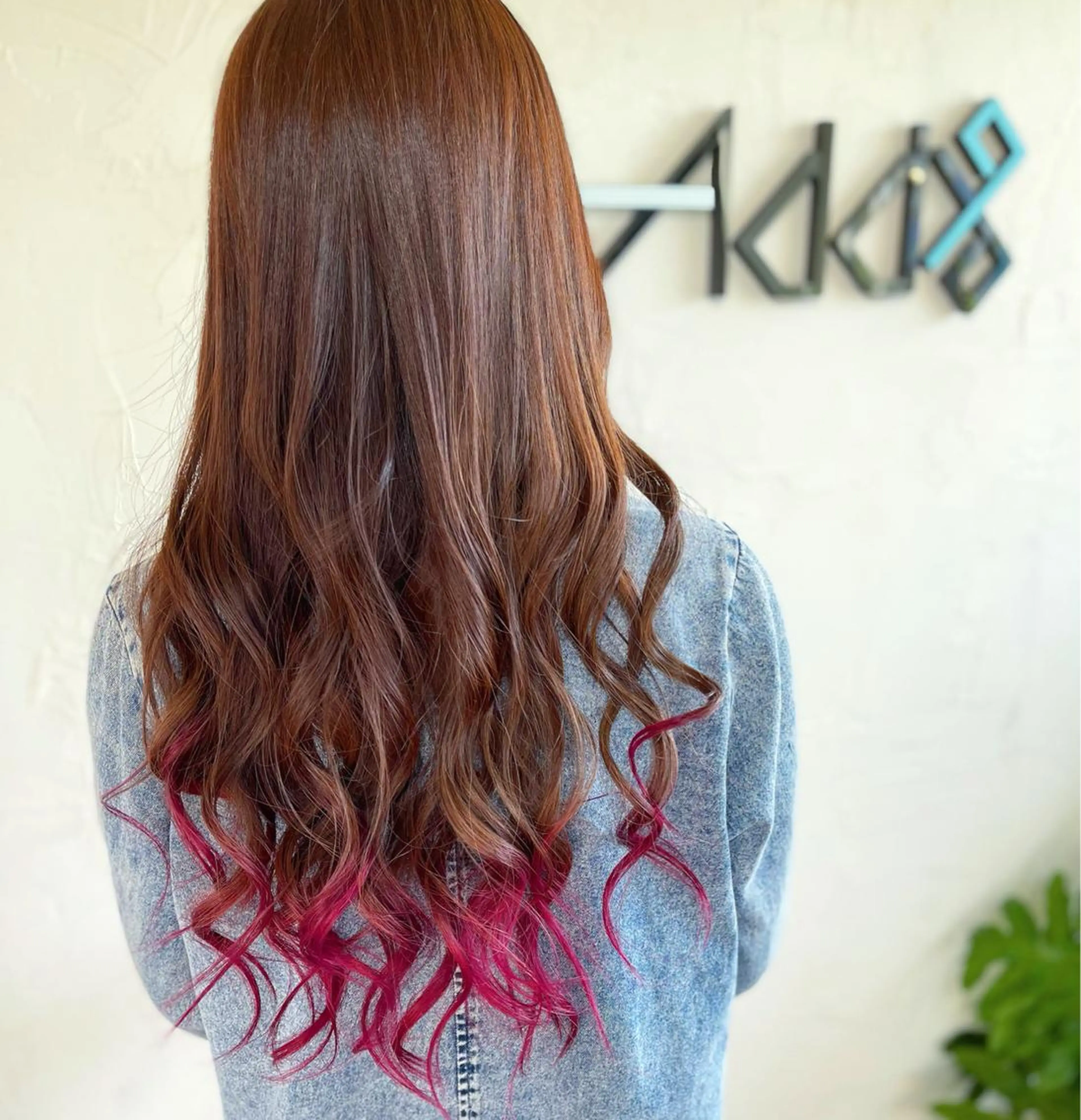 ロング カラー パーマ ヘアアレンジ インナーカラー 韓国風ヘア レイヤーカット トリートメント 酸熱トリートメント ヘアカラー トリートメント Add9 柳田健登のヘアスタイル