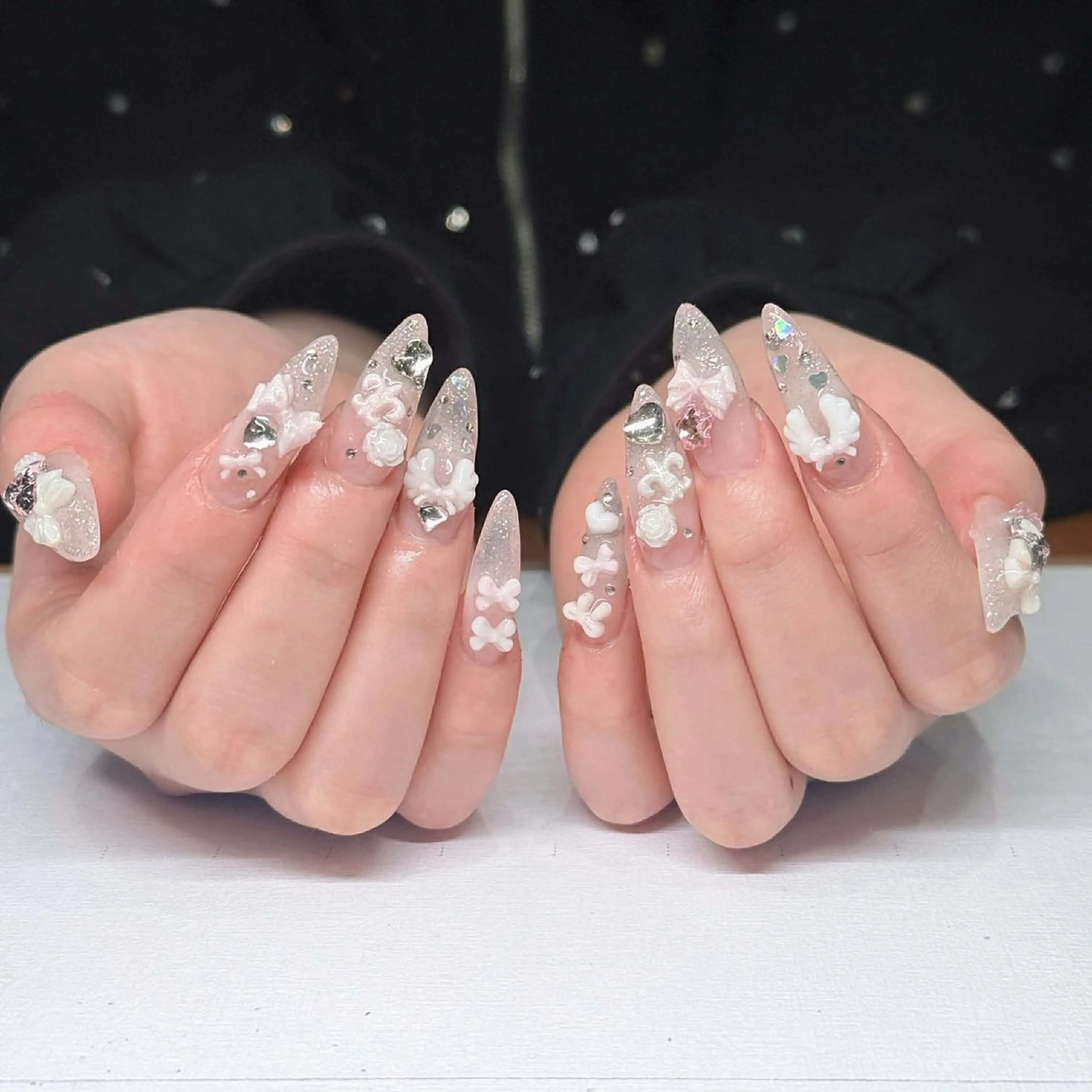 ネイル オーロラネイル ブルー チークネイル フットネイル フレンチネイル ハンドネイル REI レイのネイルデザイン