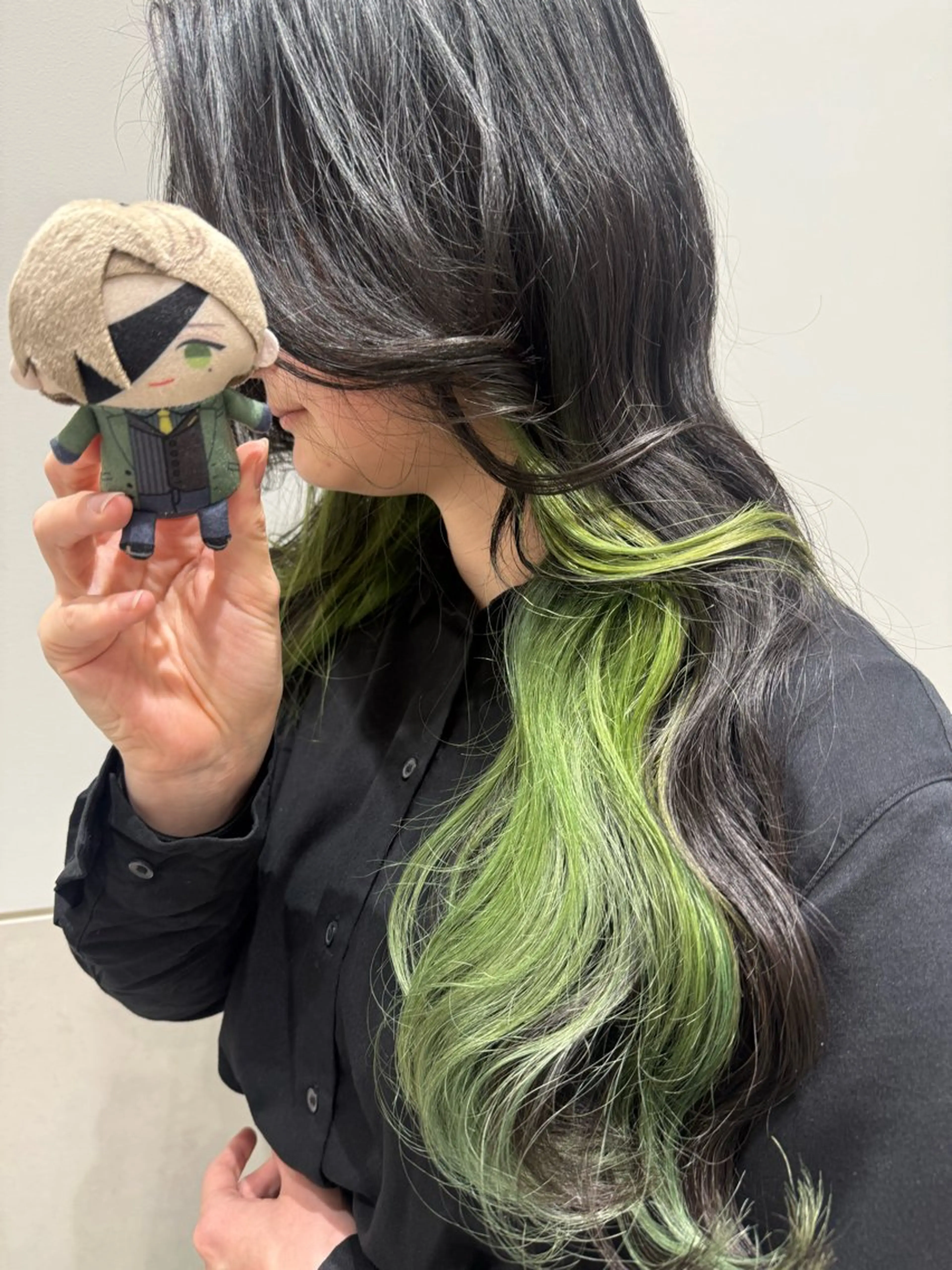 ミディアム カラー ブリーチ ケアブリーチ ダブルカラー インナーカラー ヘアカラー トリートメント インナーカラー 推し ブリーチ  髪質改善のヘアスタイル